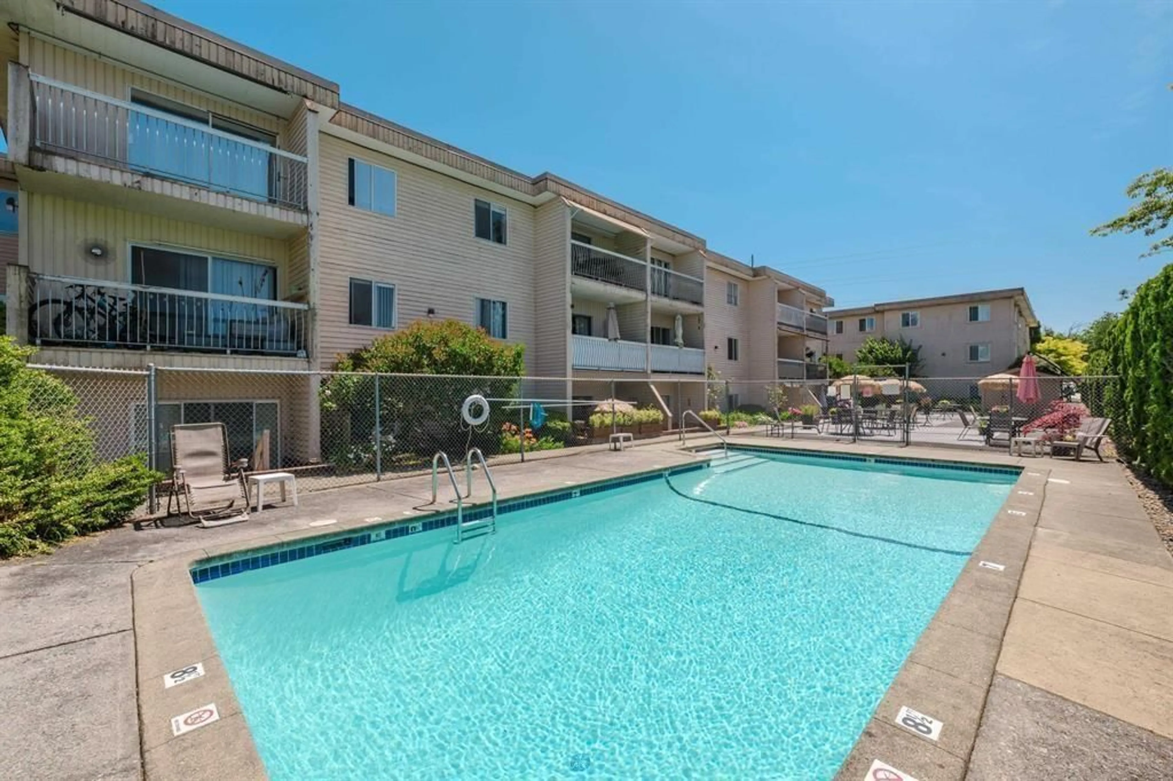 Pool for 123 - 11806 88 AVENUE, Delta British Columbia V4C3C5