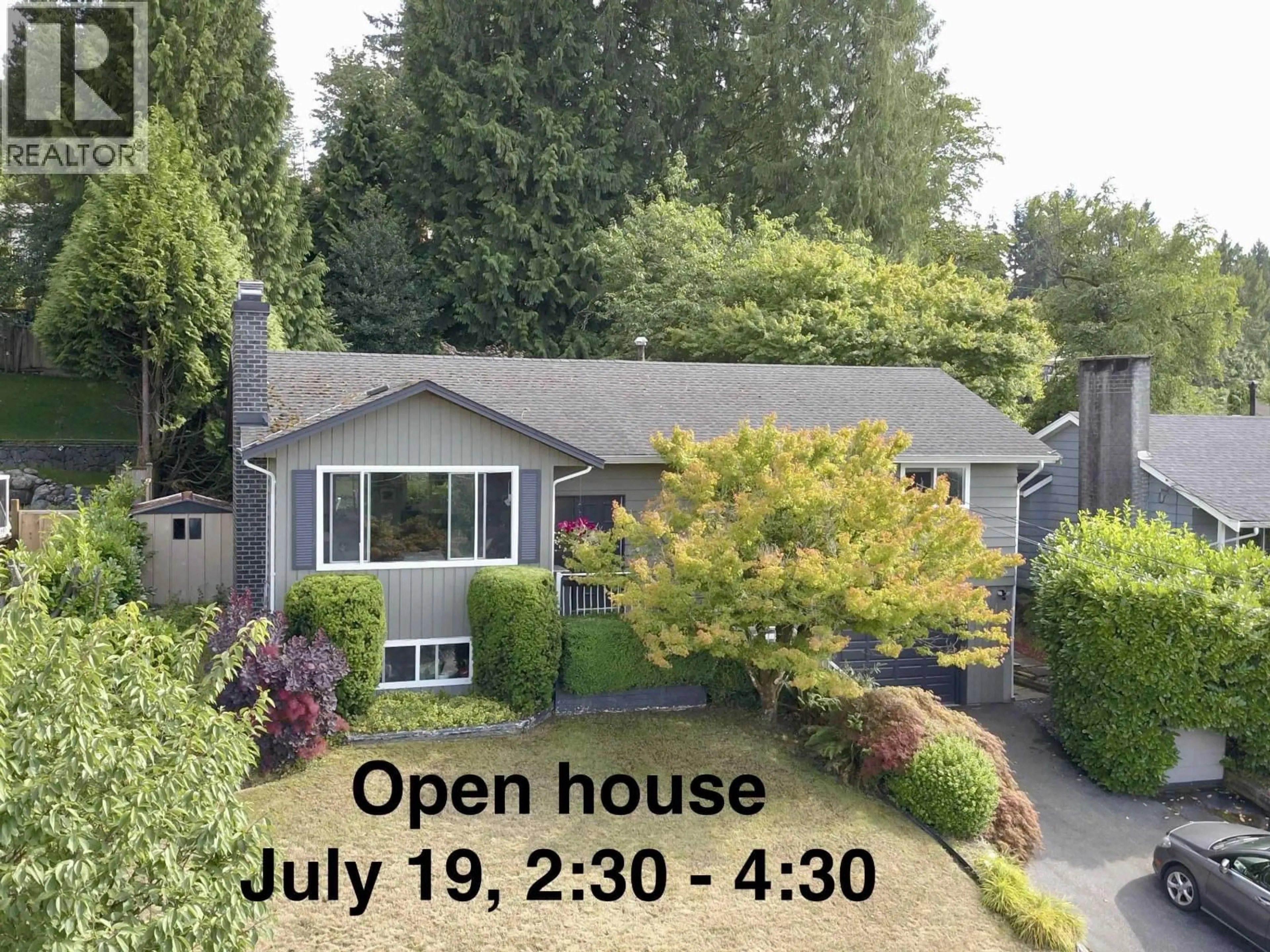A pic from outside/outdoor area/front of a property/back of a property/a pic from drone, street for 918 BAKER DRIVE, Coquitlam British Columbia V3J6X2