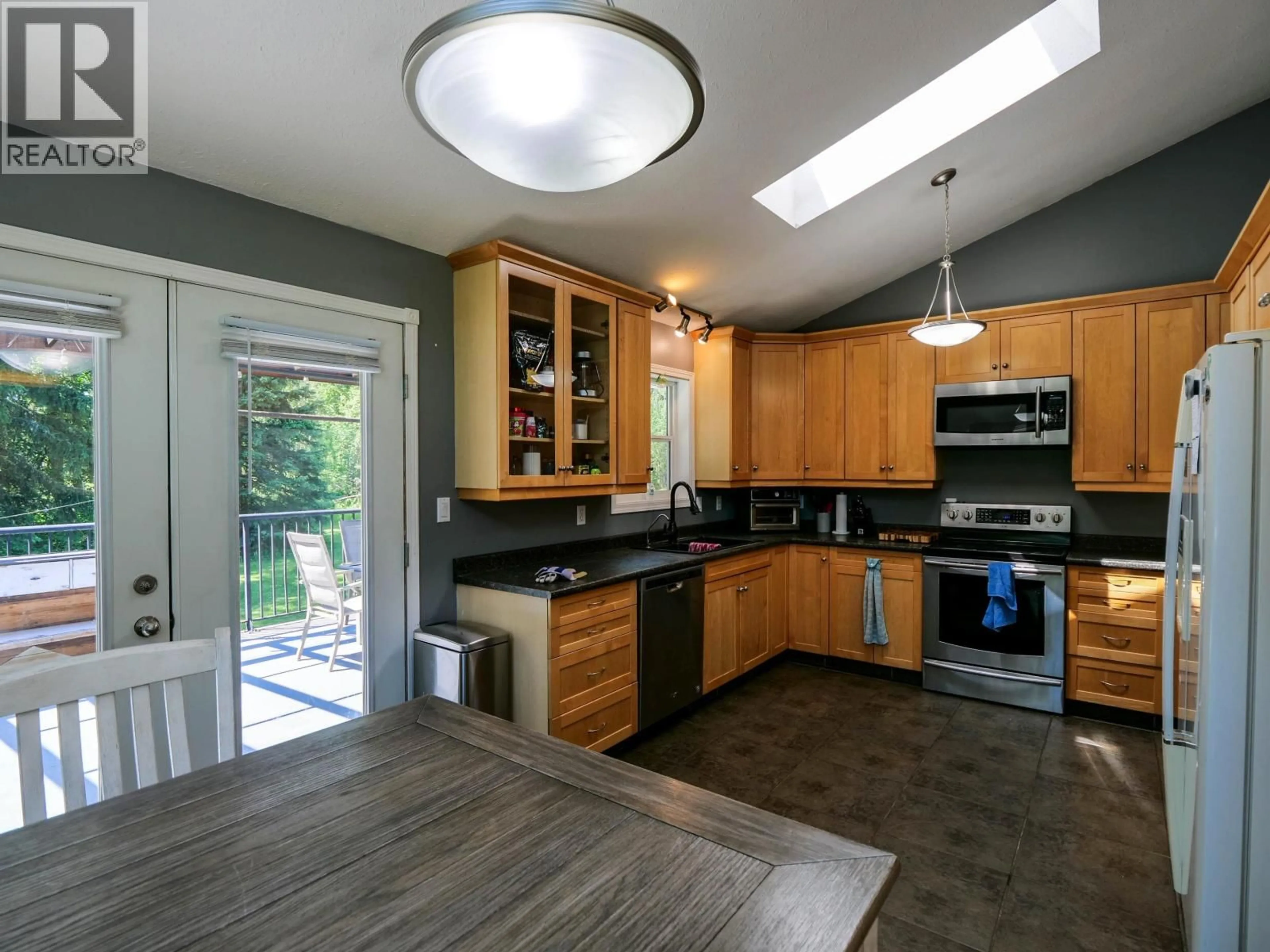 Contemporary kitchen, unknown for 3482 KIRKHAM ROAD, Quesnel British Columbia V2J6E6
