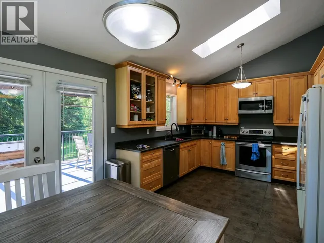 3482 KIRKHAM ROAD, Quesnel 3