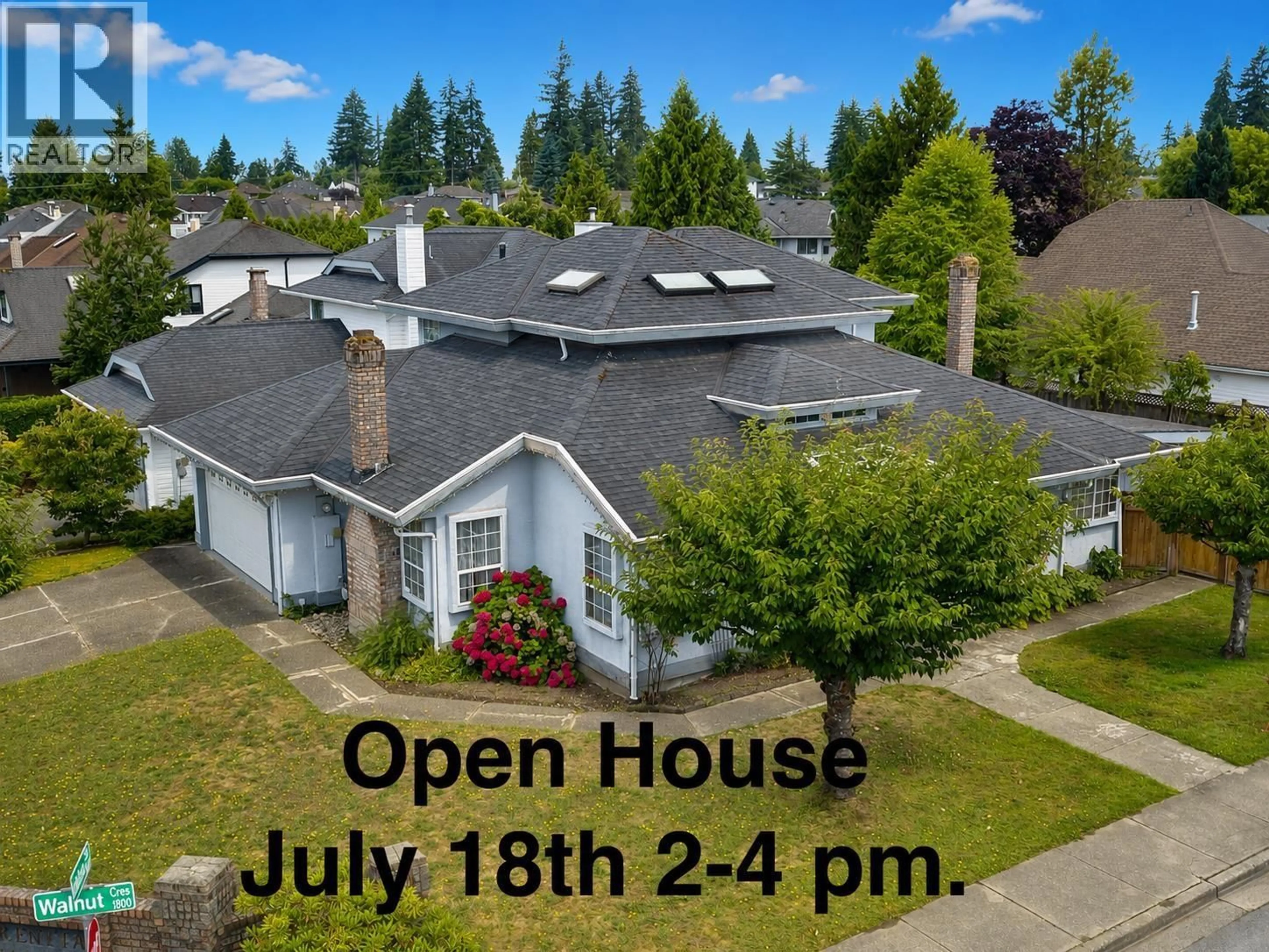 A pic from outside/outdoor area/front of a property/back of a property/a pic from drone, street for 1888 WALNUT CRESCENT, Coquitlam British Columbia V3J7T2