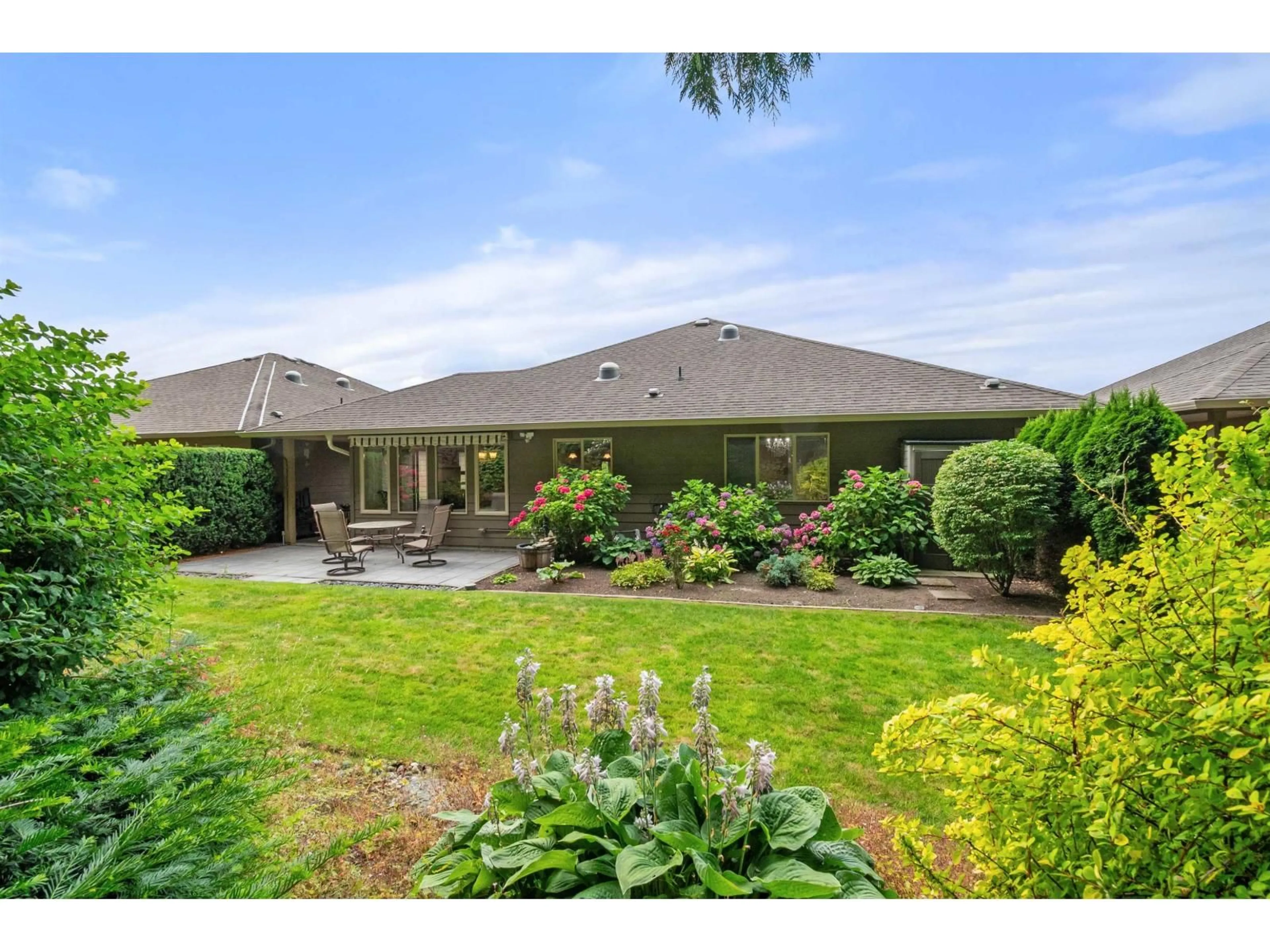 A pic from outside/outdoor area/front of a property/back of a property/a pic from drone, water/lake/river/ocean view for 136 - 46000 THOMAS ROAD, Chilliwack British Columbia V2R5W6