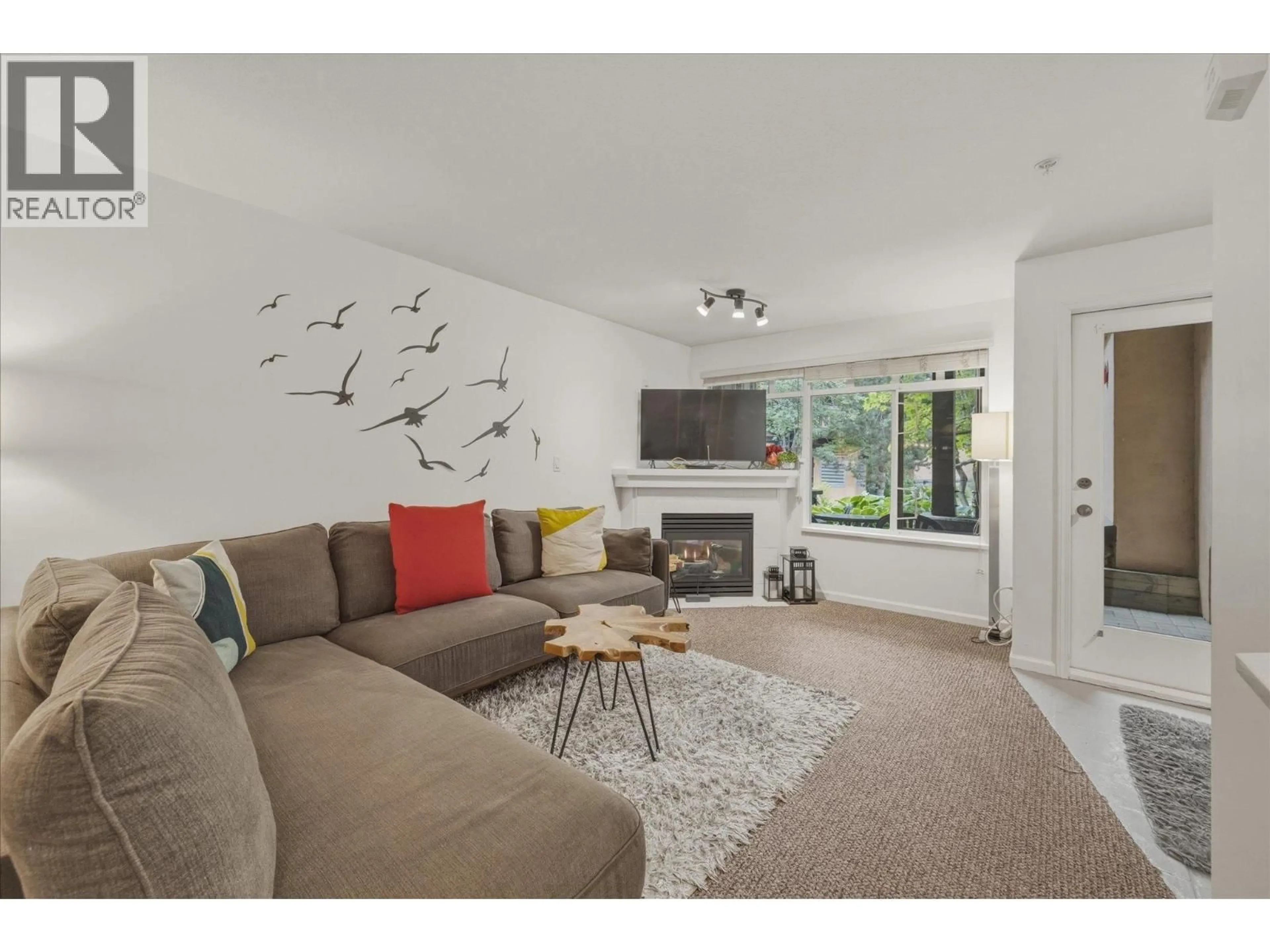 Living room with furniture, unknown for 14 - 4325 NORTHLANDS BOULEVARD, Whistler British Columbia V0N1B4