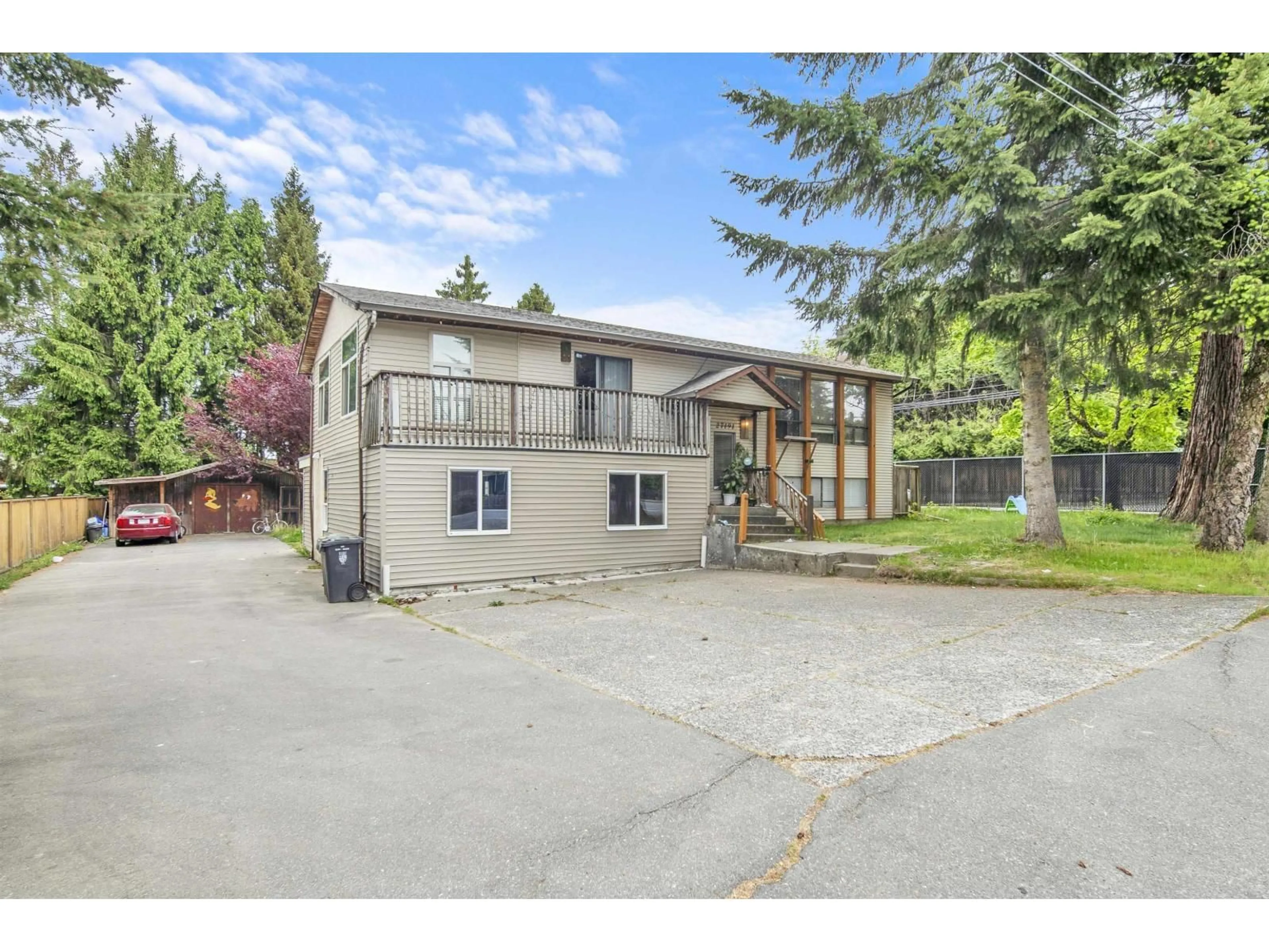 A pic from outside/outdoor area/front of a property/back of a property/a pic from drone, street for 27191 28A AVENUE, Langley British Columbia V4W3A4