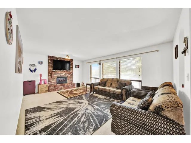 27191 28A AVENUE, Langley 3