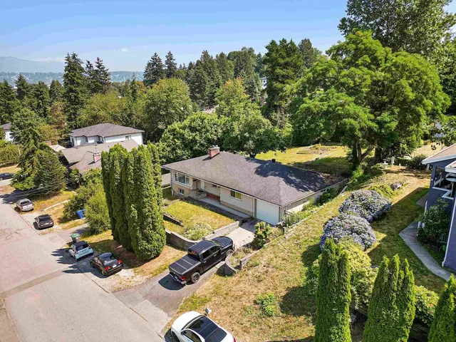 11028 129A STREET, Surrey 5