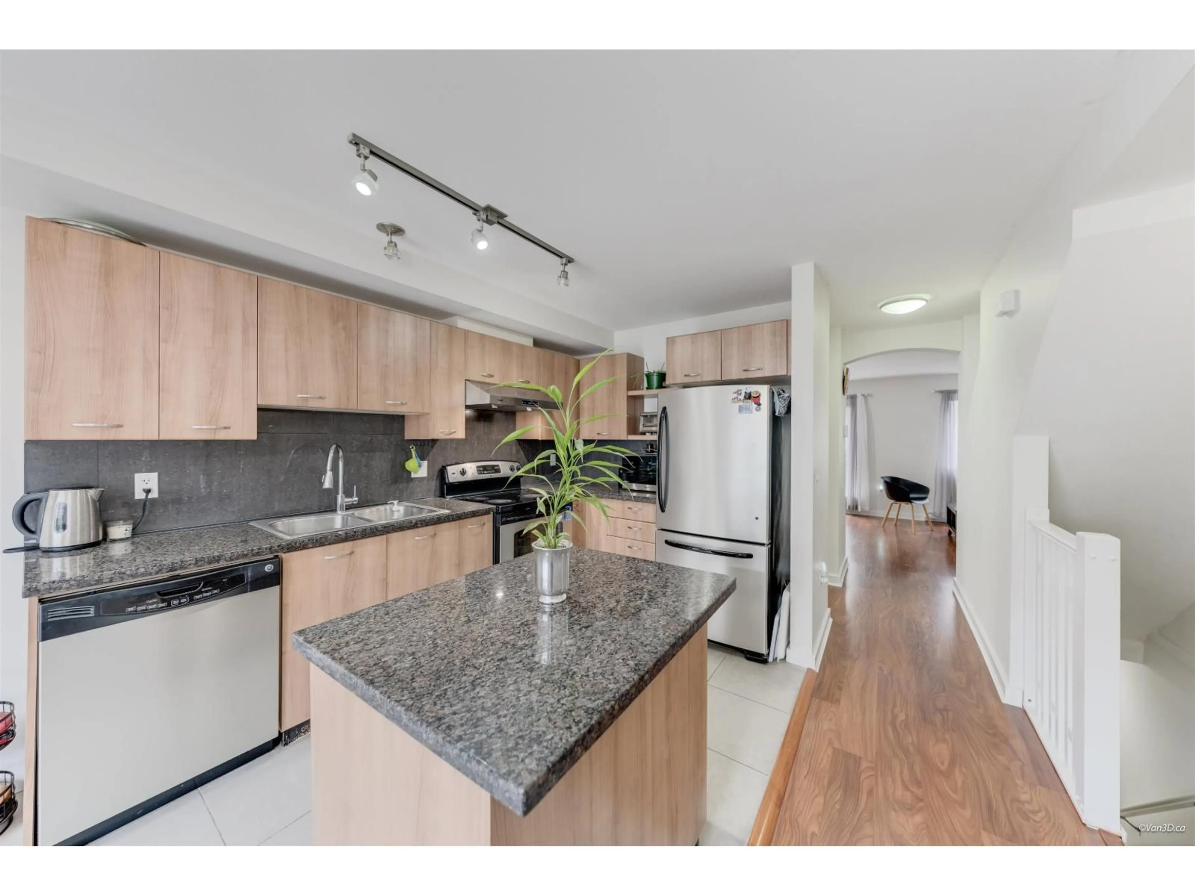 Open concept kitchen, unknown for 96 - 6671 121 STREET, Surrey British Columbia V3W1T9