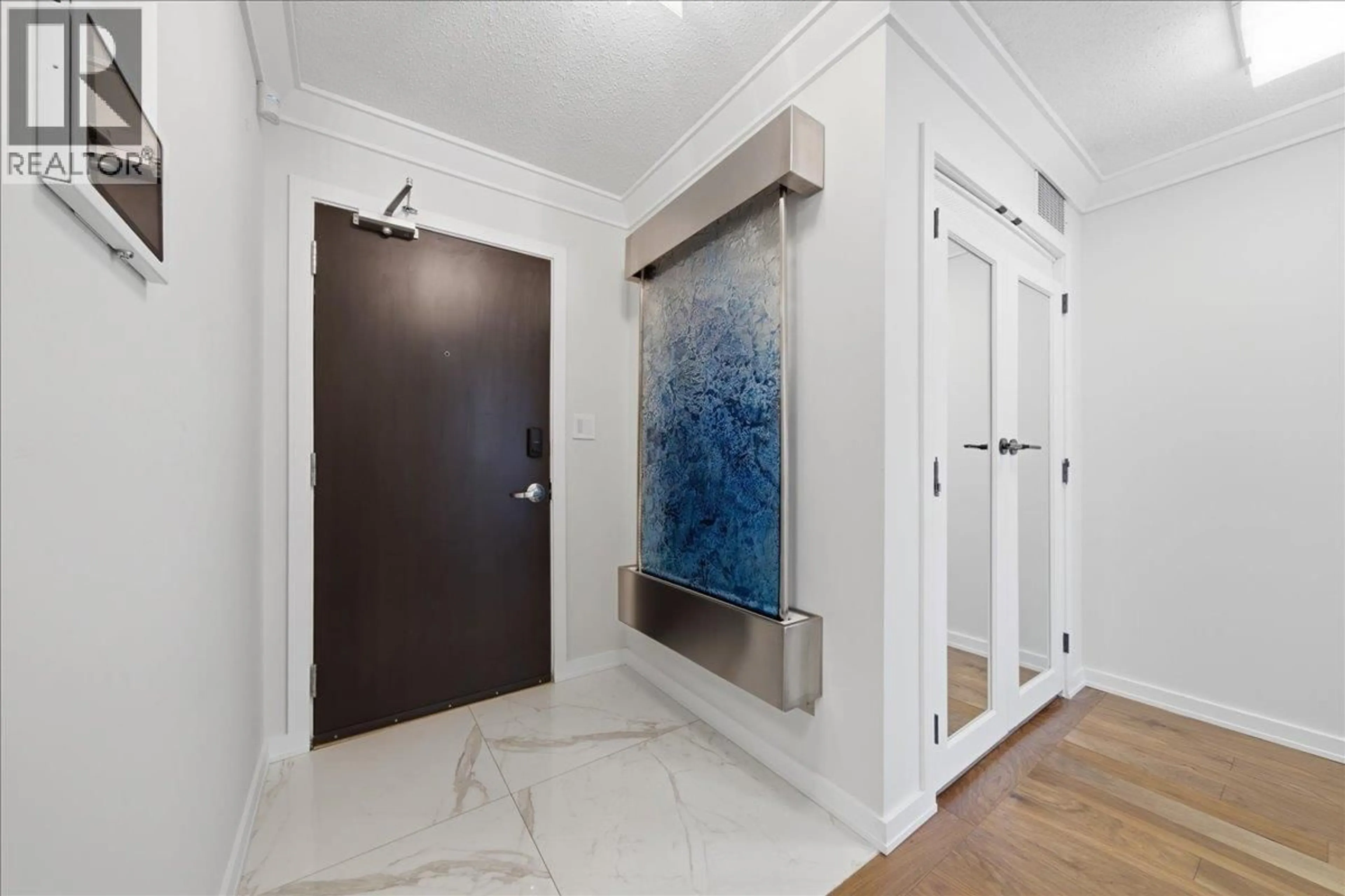 Indoor entryway for 2301 - 288 UNGLESS WAY, Coquitlam British Columbia V3H0C9