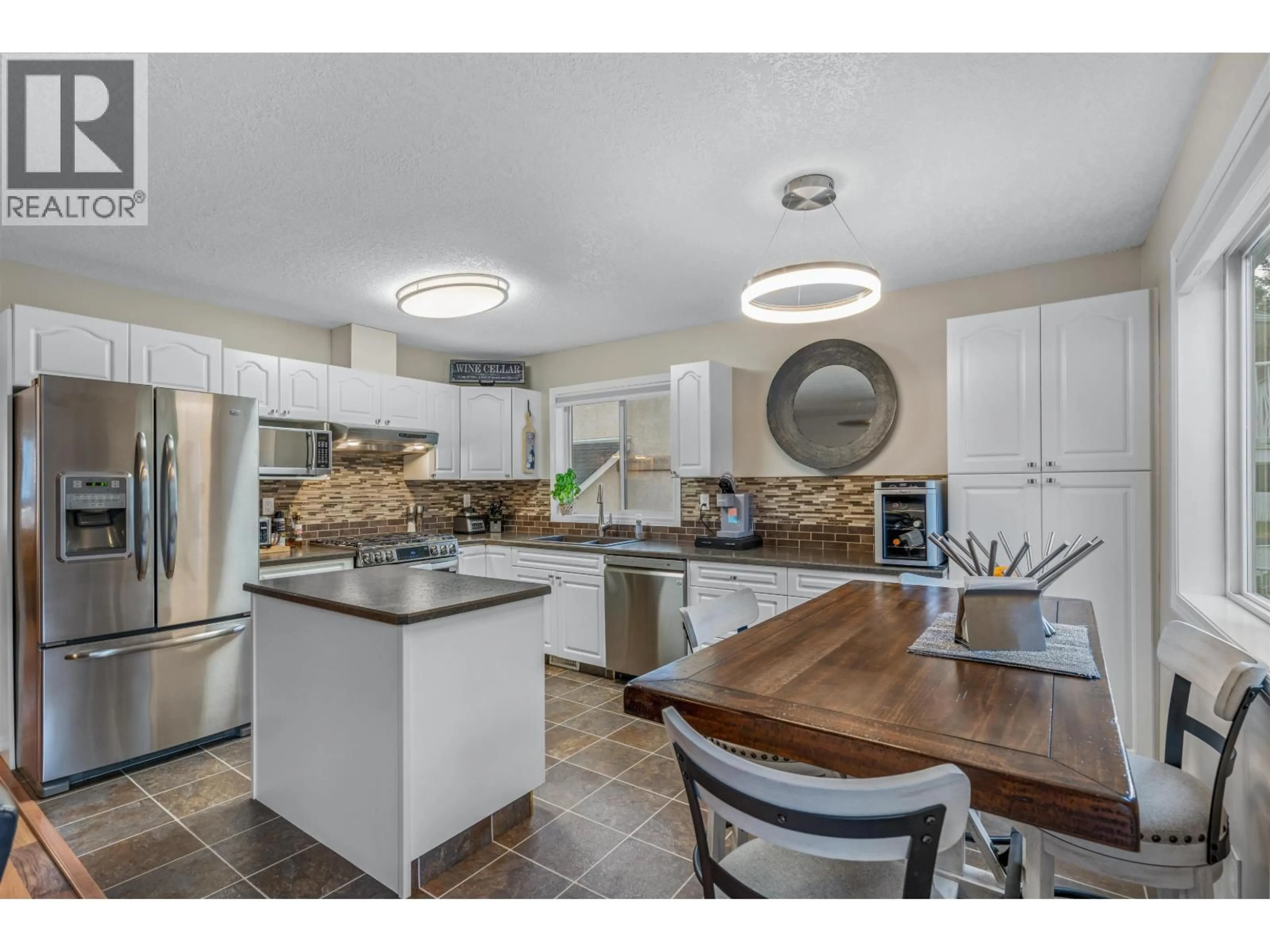 Open concept kitchen, ceramic/tile floor for 3110 VISTA VIEW ROAD, Prince George British Columbia V2N6R7