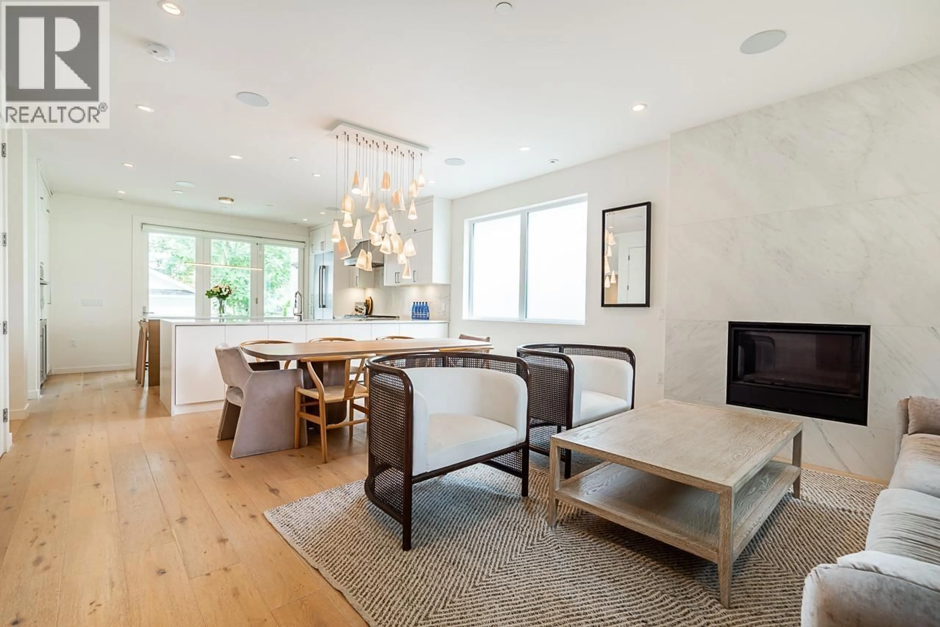 Open concept kitchen, wood/laminate floor for 785 20TH AVENUE, Vancouver British Columbia V5Z1Y2