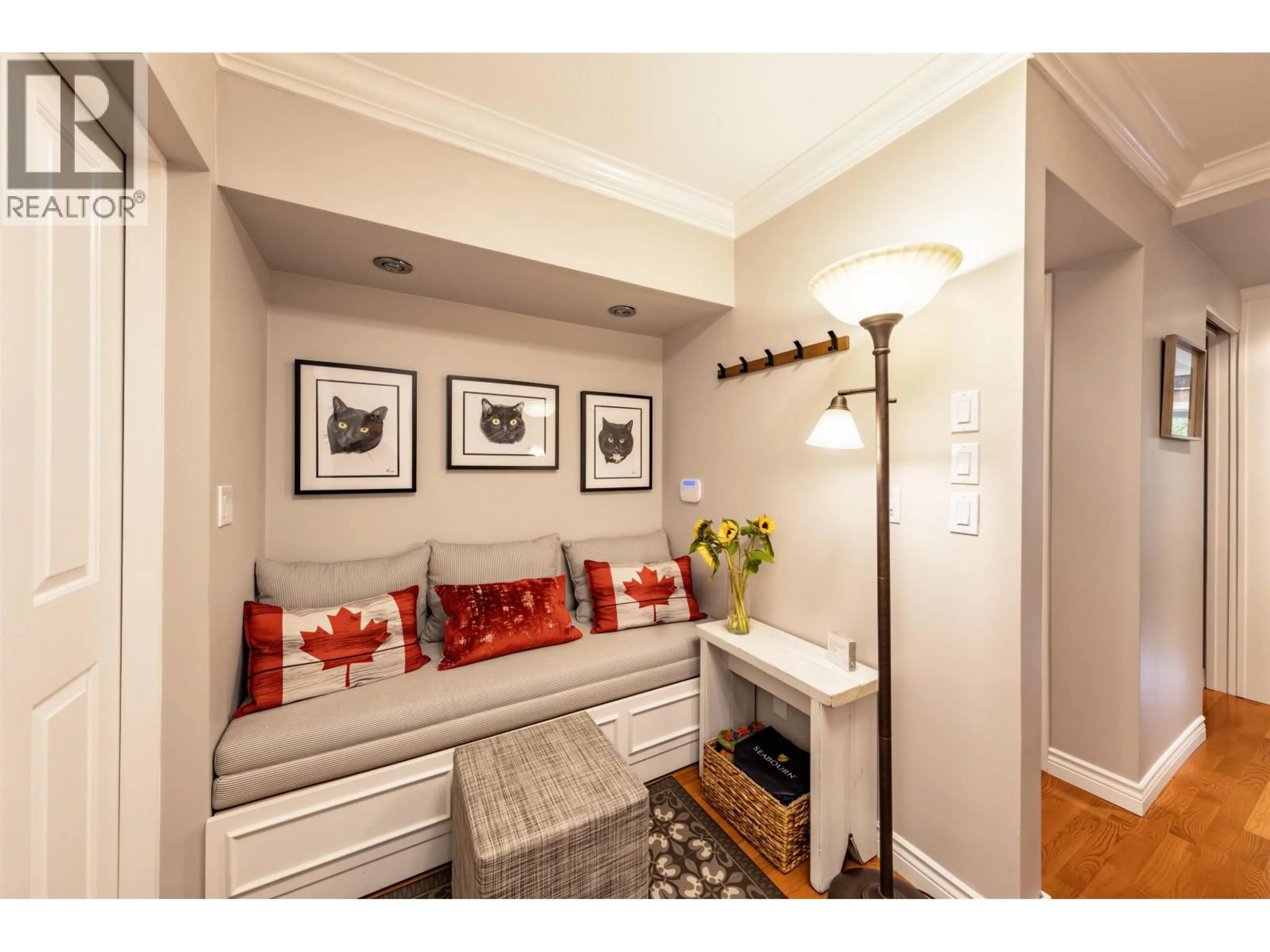 Indoor entryway for W102 - 3189 CAMOSUN STREET, Vancouver British Columbia V6R3X2
