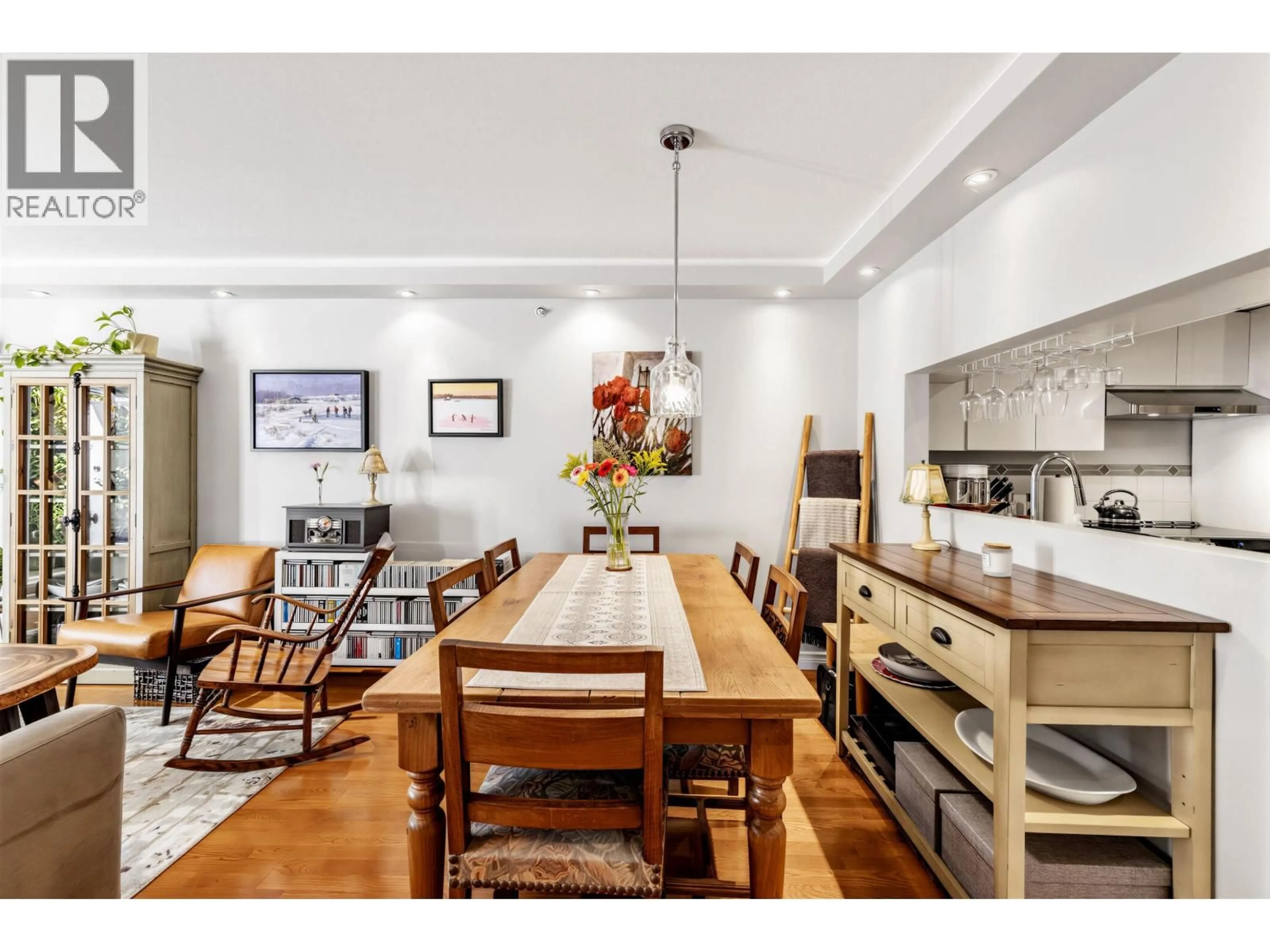 Open concept kitchen, unknown for W102 - 3189 CAMOSUN STREET, Vancouver British Columbia V6R3X2