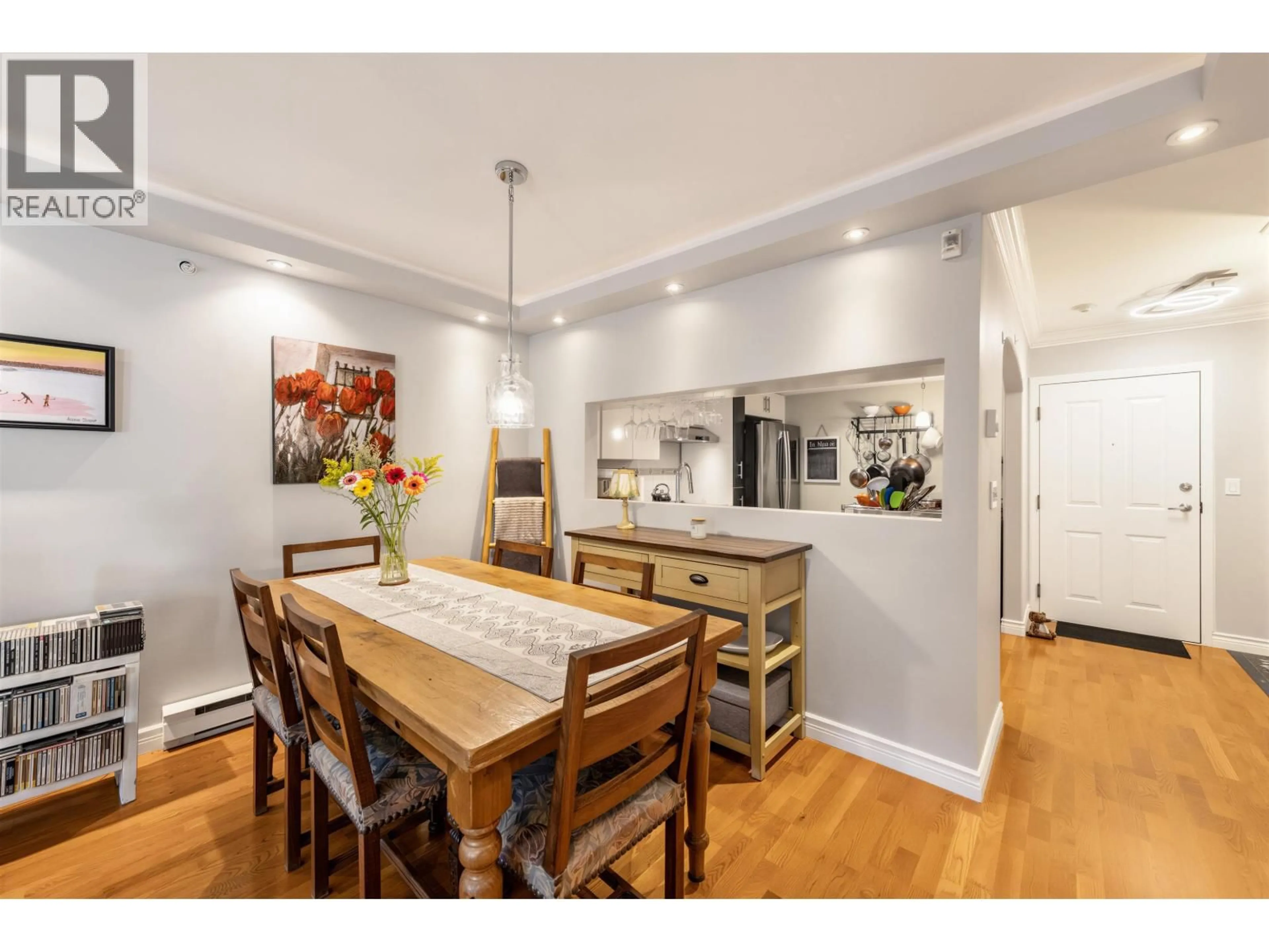 Dining room, wood/laminate floor for W102 - 3189 CAMOSUN STREET, Vancouver British Columbia V6R3X2