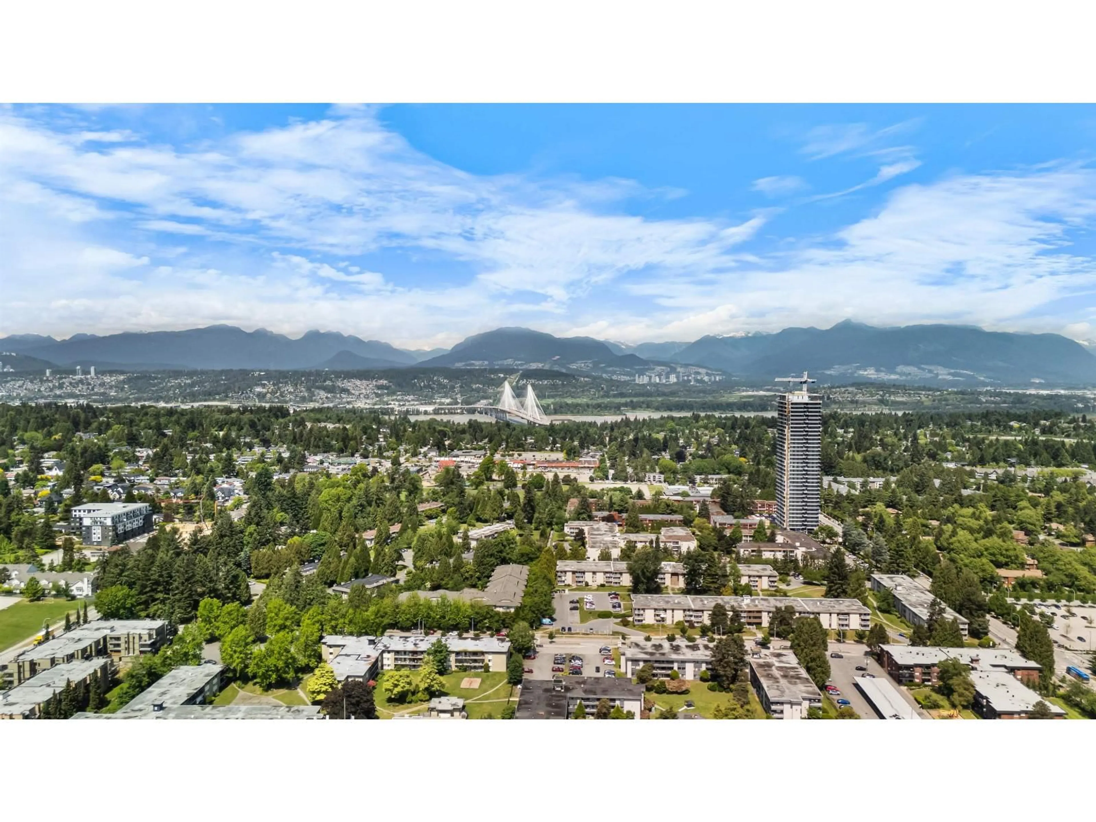 A pic from outside/outdoor area/front of a property/back of a property/a pic from drone, mountain view for PH4 - 14820 104 AVENUE, Surrey British Columbia V3R0V9