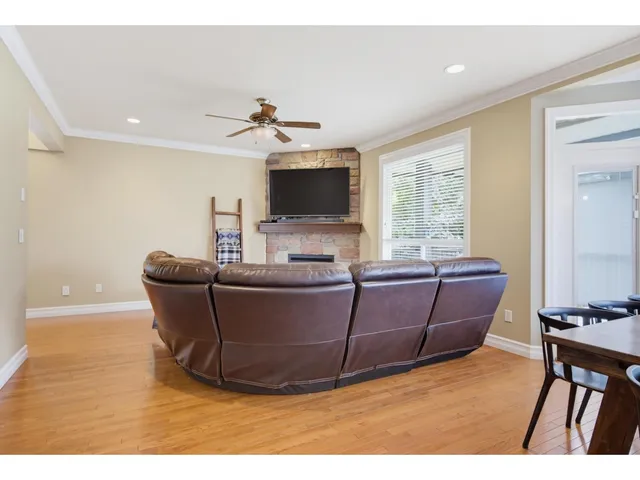 35480 MCKINLEY DRIVE, Abbotsford 5