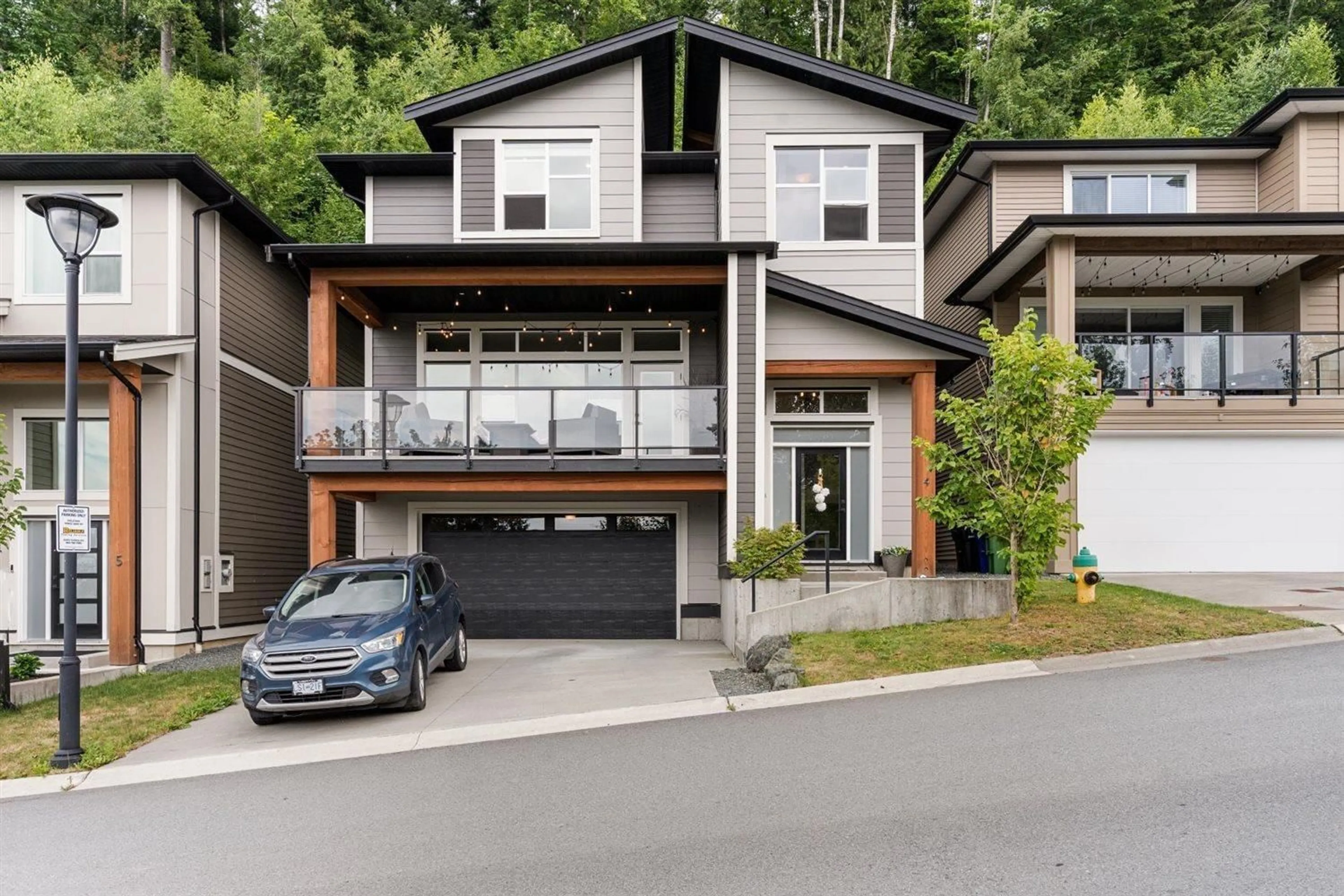 Home with brick exterior material, street for 4 - 6262 REXFORD DRIVE, Chilliwack British Columbia V2R6B4