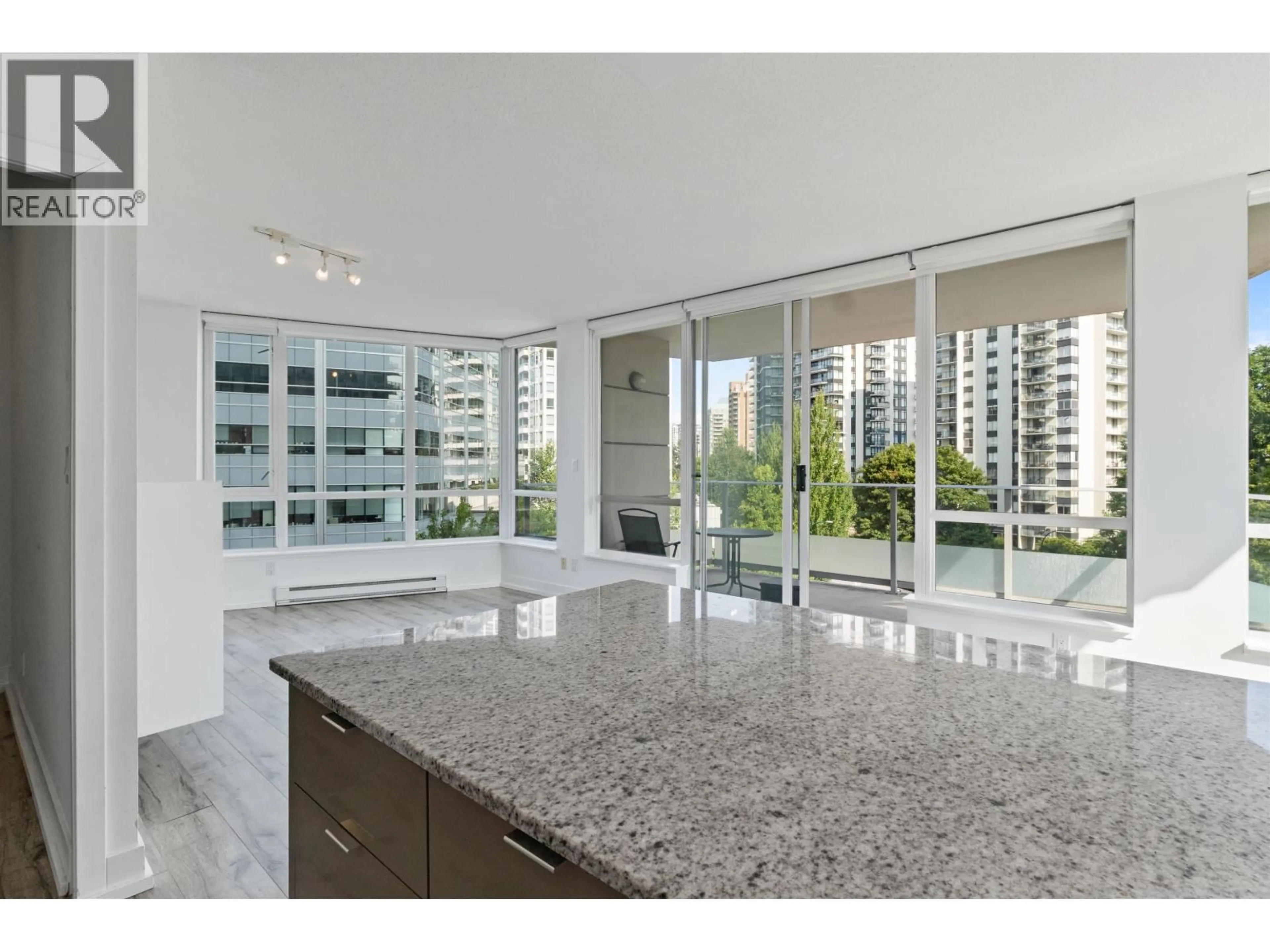 Open concept kitchen, unknown for 302 - 4808 HAZEL STREET, Burnaby British Columbia V5H0A2