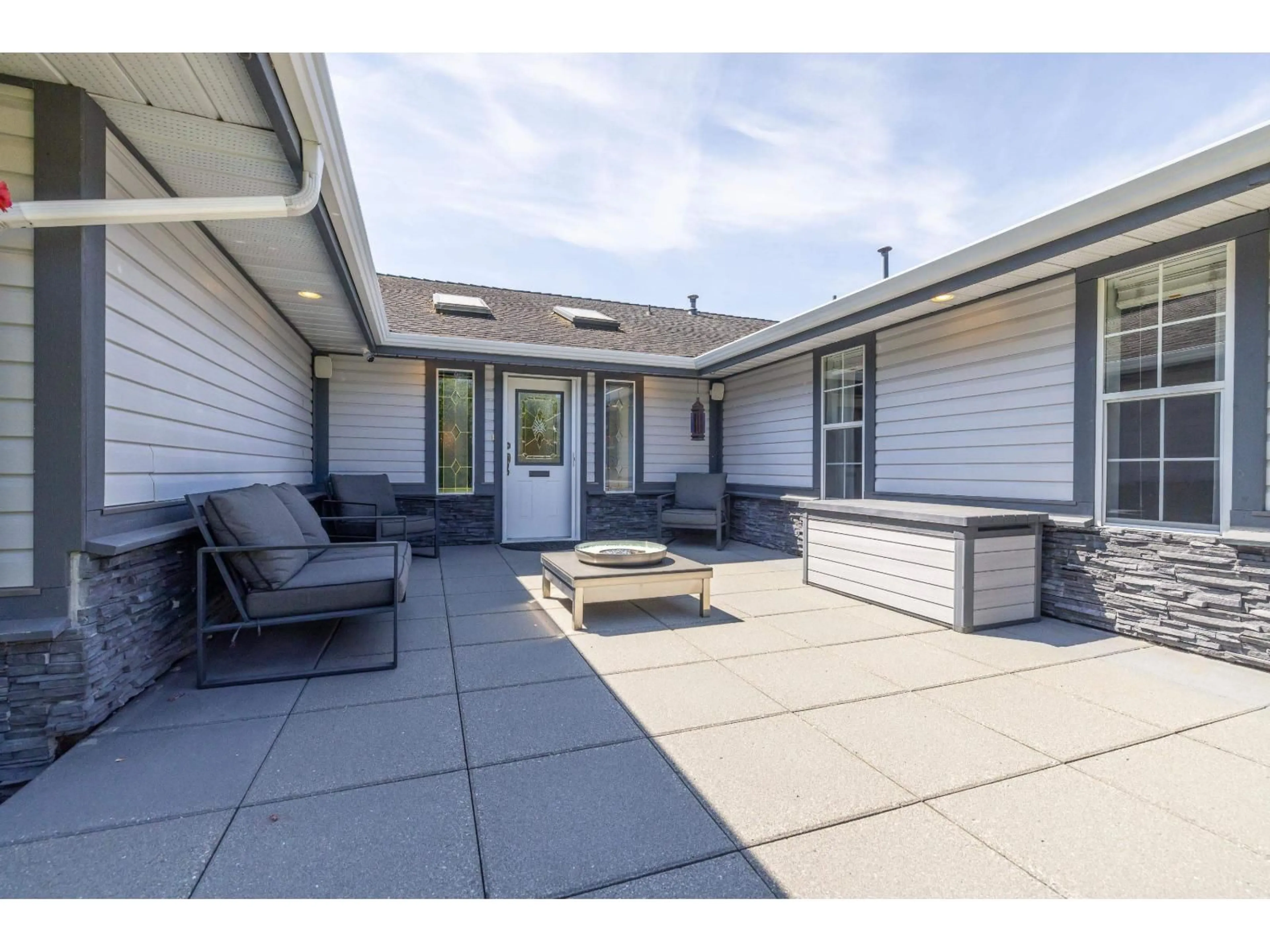 Patio, unknown for 15430 KILMORE CLOSE, Surrey British Columbia V3S6N9