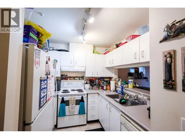 205 - 723 TWELFTH STREET, New Westminster 2