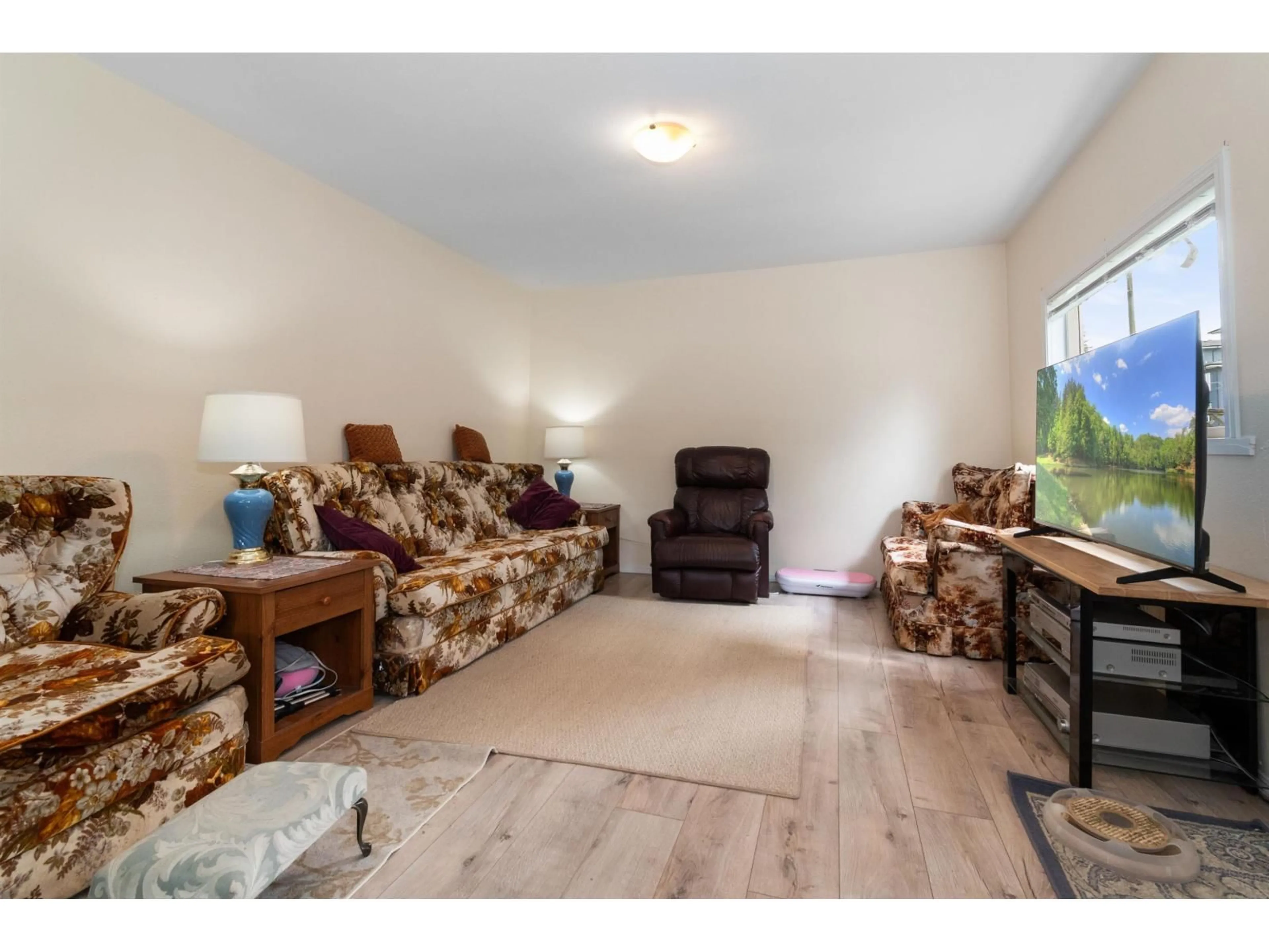 Living room with furniture, unknown for 9570 VICTOR STREET, Chilliwack British Columbia V2P5B4