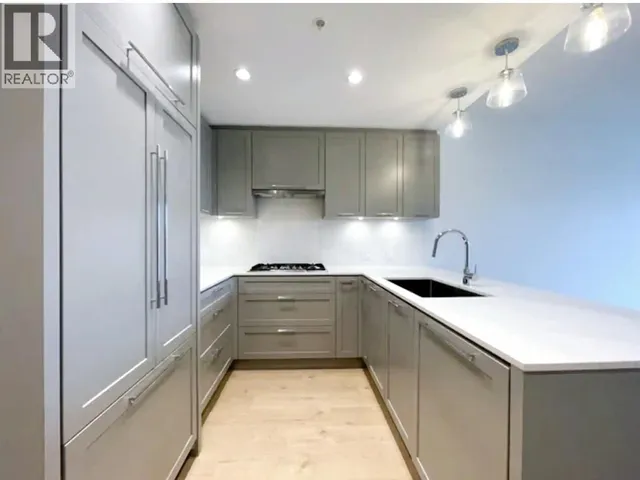 310 - 4352 HASTINGS STREET, Burnaby 2