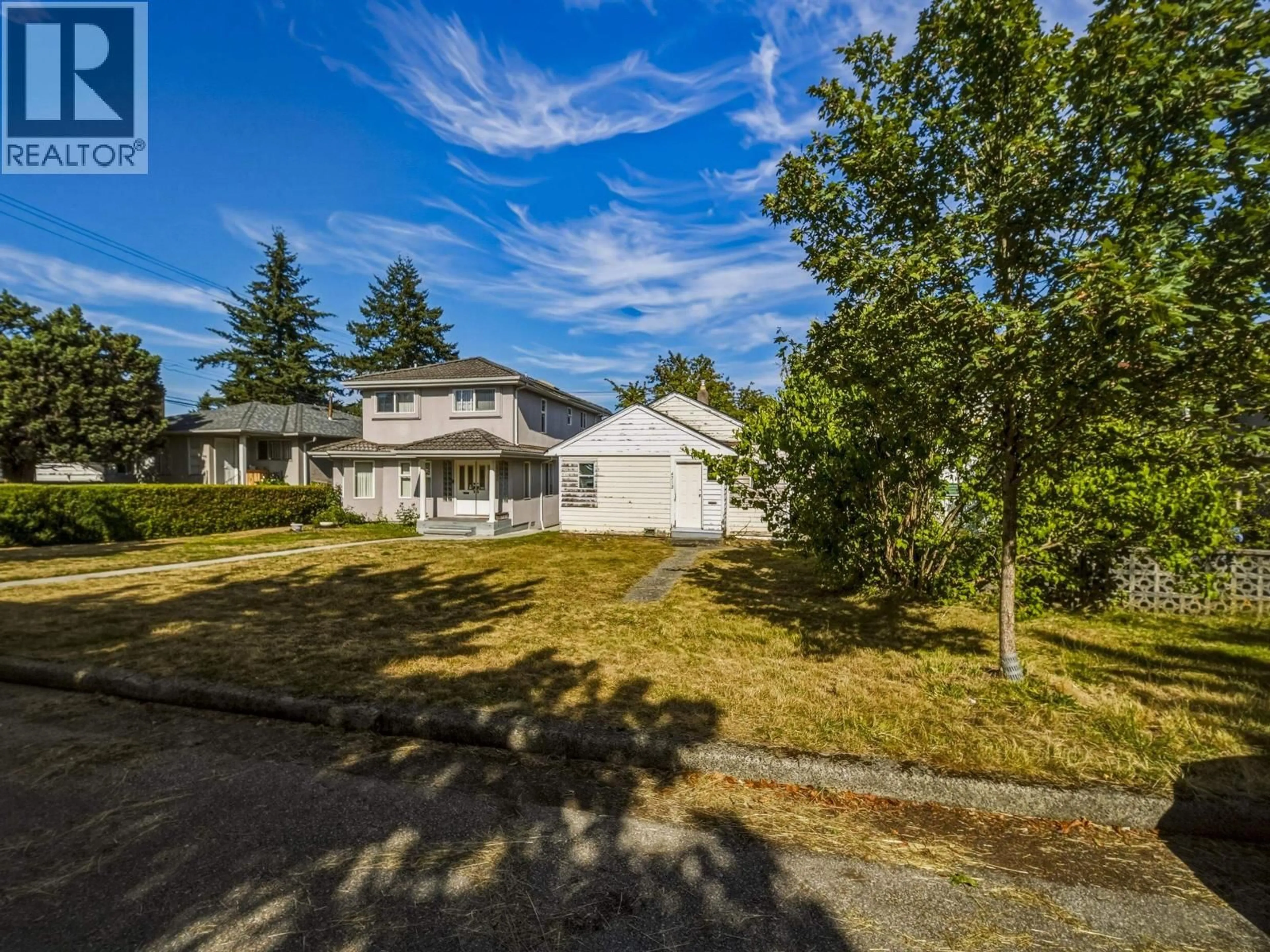 A pic from outside/outdoor area/front of a property/back of a property/a pic from drone, street for 4712 ARGYLE STREET, Vancouver British Columbia V5N3X8