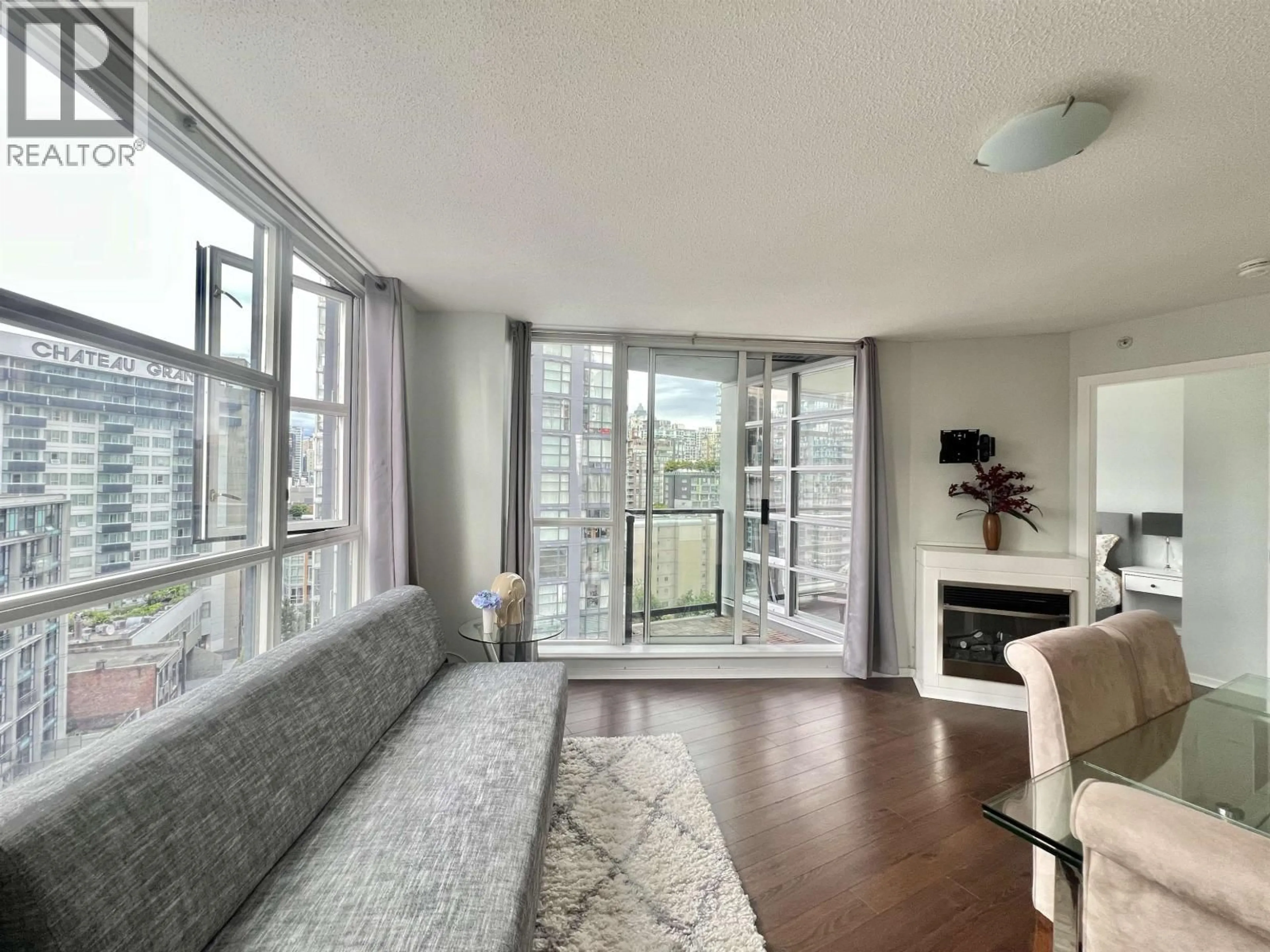 Living room with furniture, unknown for 1102 - 1199 SEYMOUR STREET, Vancouver British Columbia V6B1K3