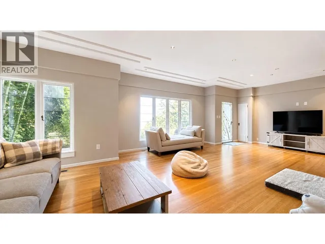 4468 STONE CRESCENT, West Vancouver 3