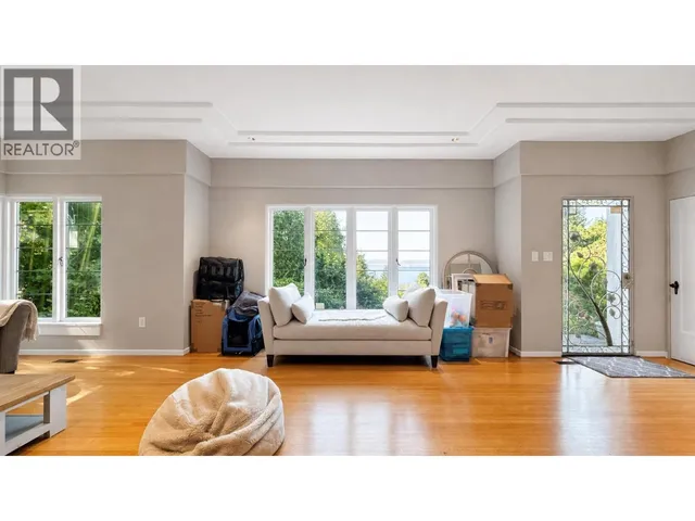 4468 STONE CRESCENT, West Vancouver 4
