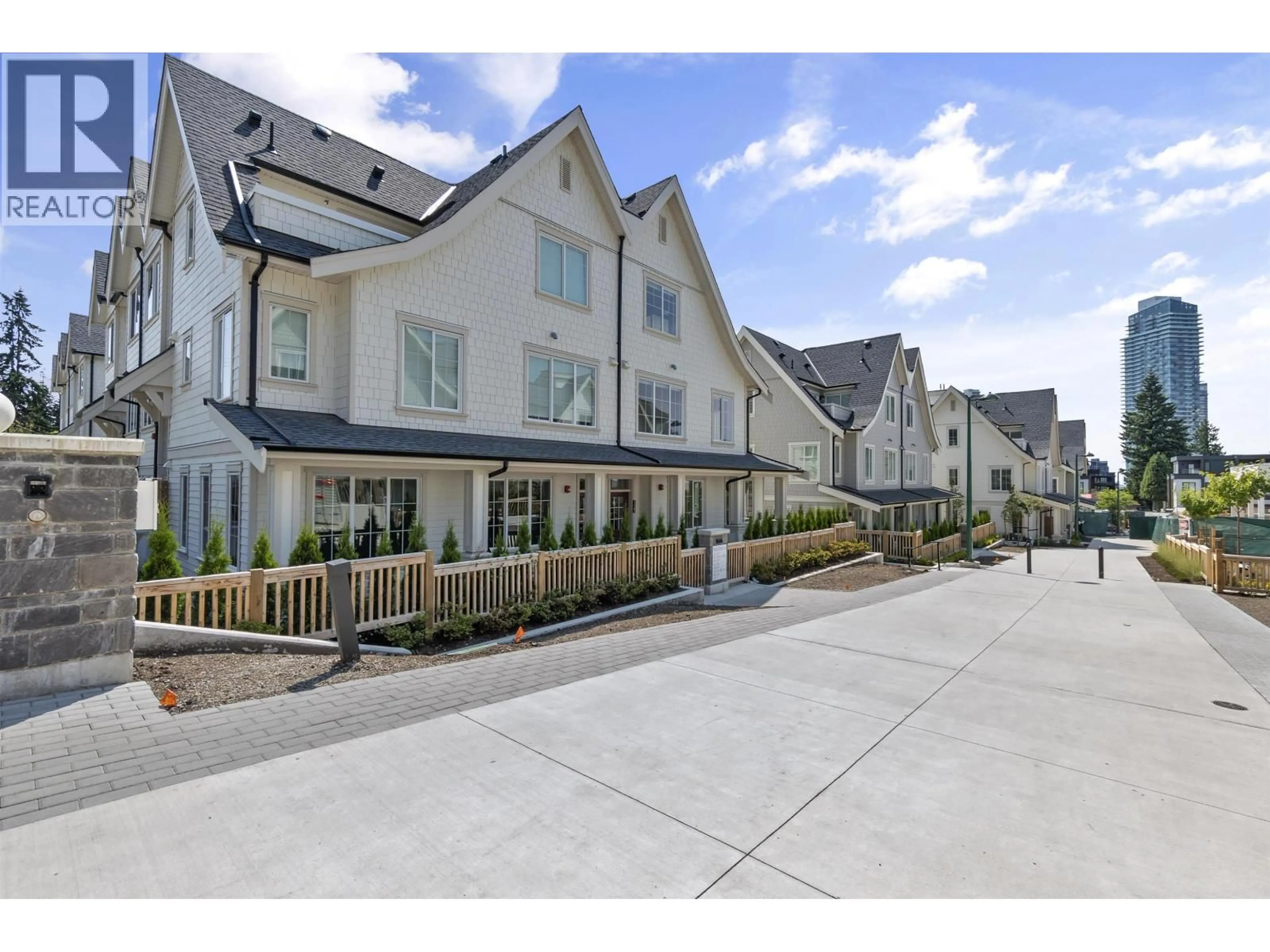 Unknown for 125 - 720 ROBINSON STREET, Coquitlam British Columbia V3J0P9