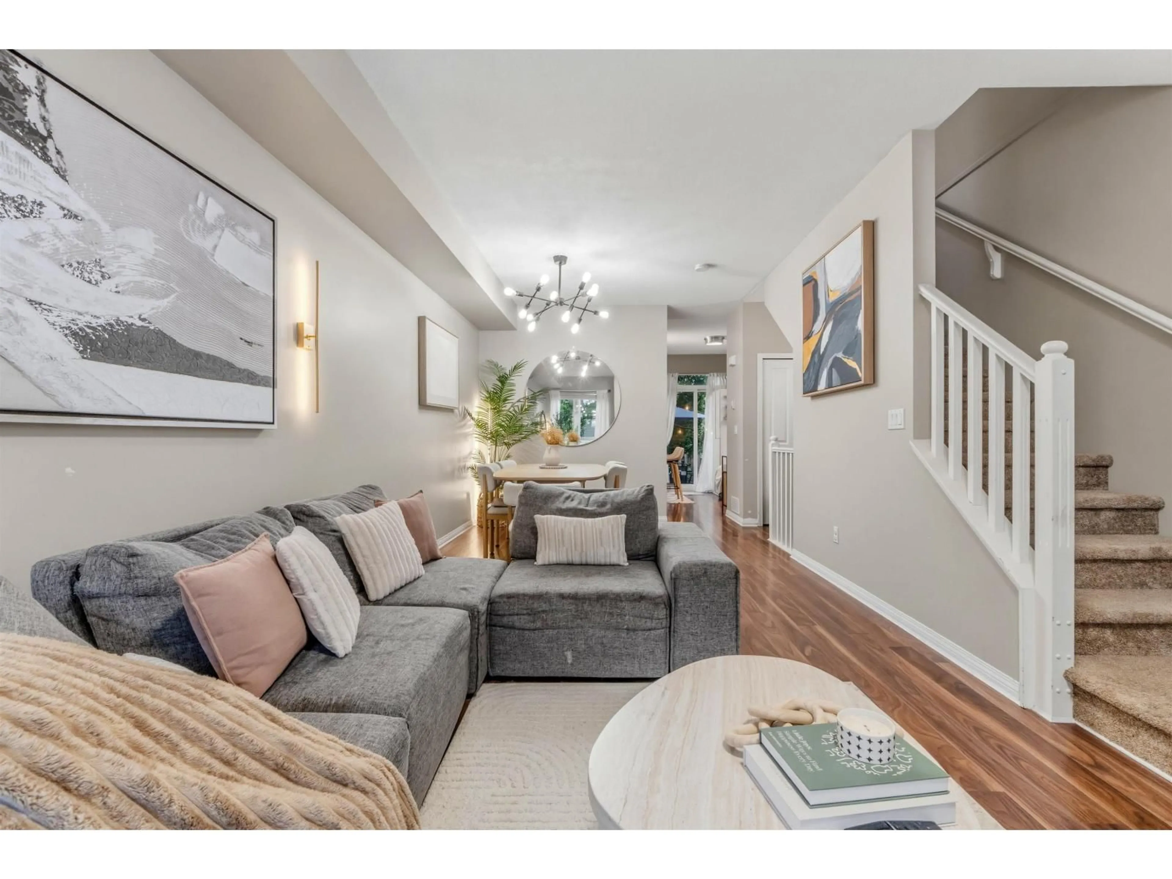 Living room with furniture, unknown for 19 - 15068 58 AVENUE, Surrey British Columbia V3S9J9