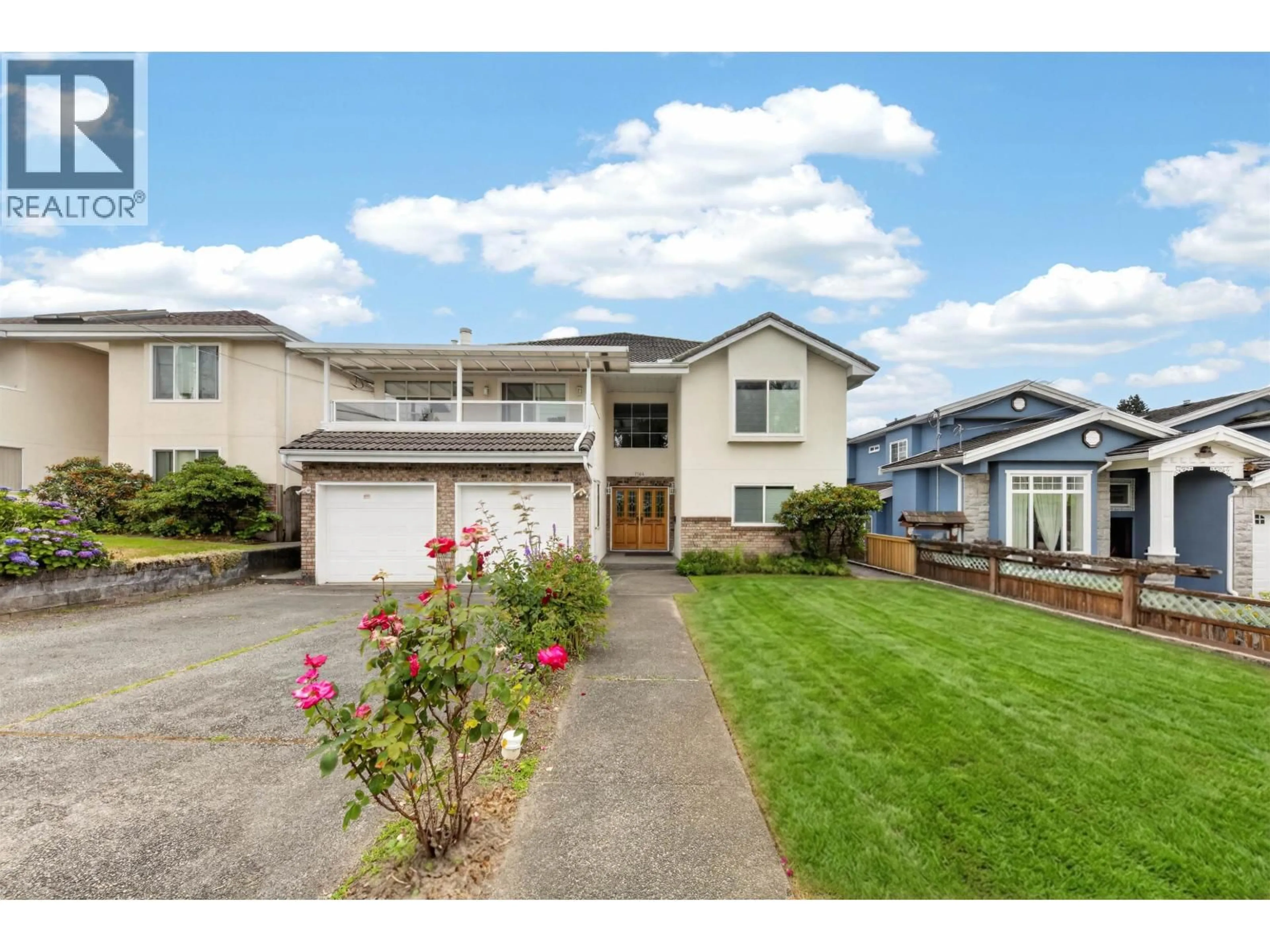 Home with vinyl exterior material, street for 7164 KITCHENER STREET, Burnaby British Columbia V5A1L3