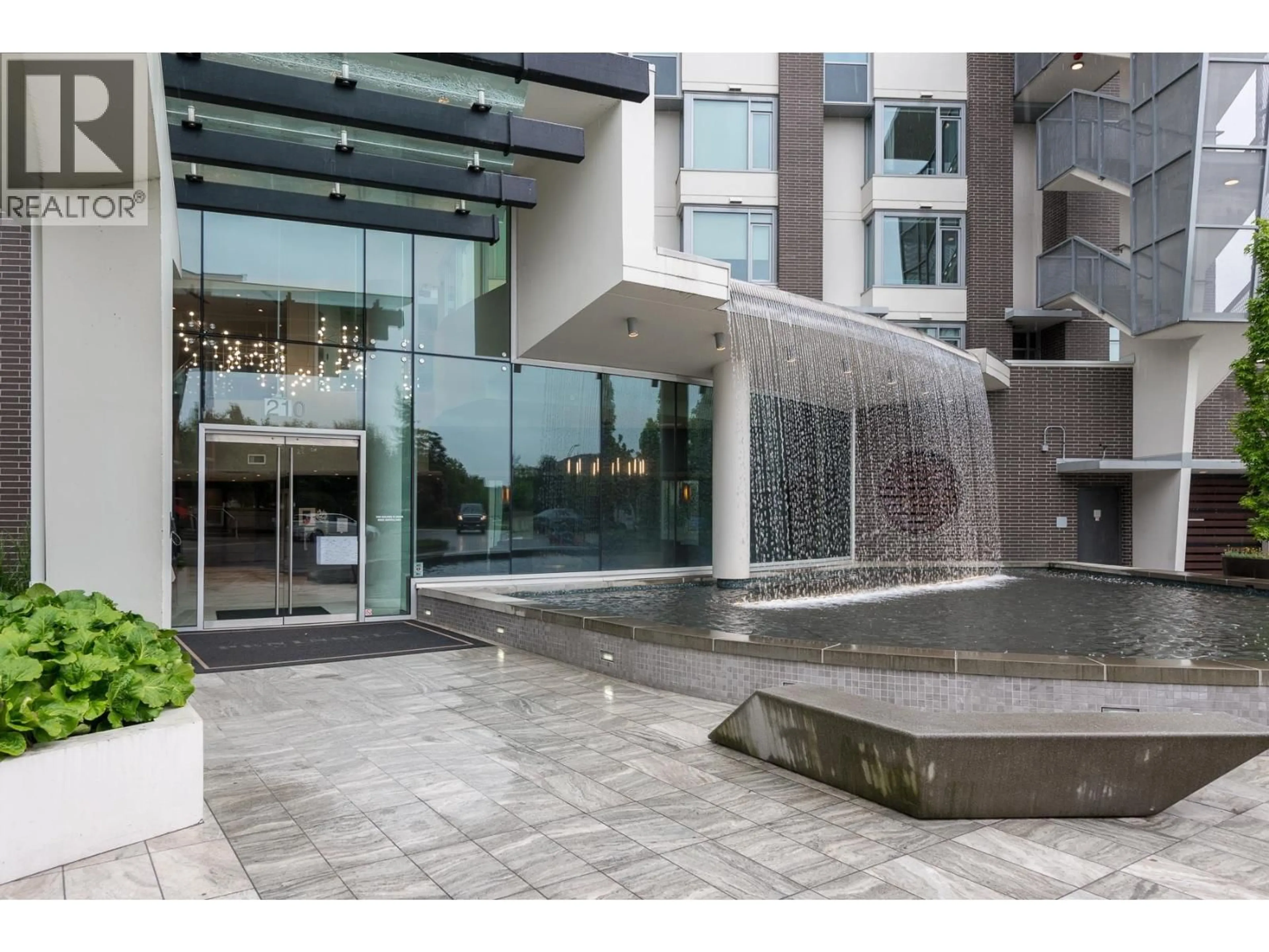 Indoor foyer for 606 - 210 SALTER STREET, New Westminster British Columbia V3M0J9
