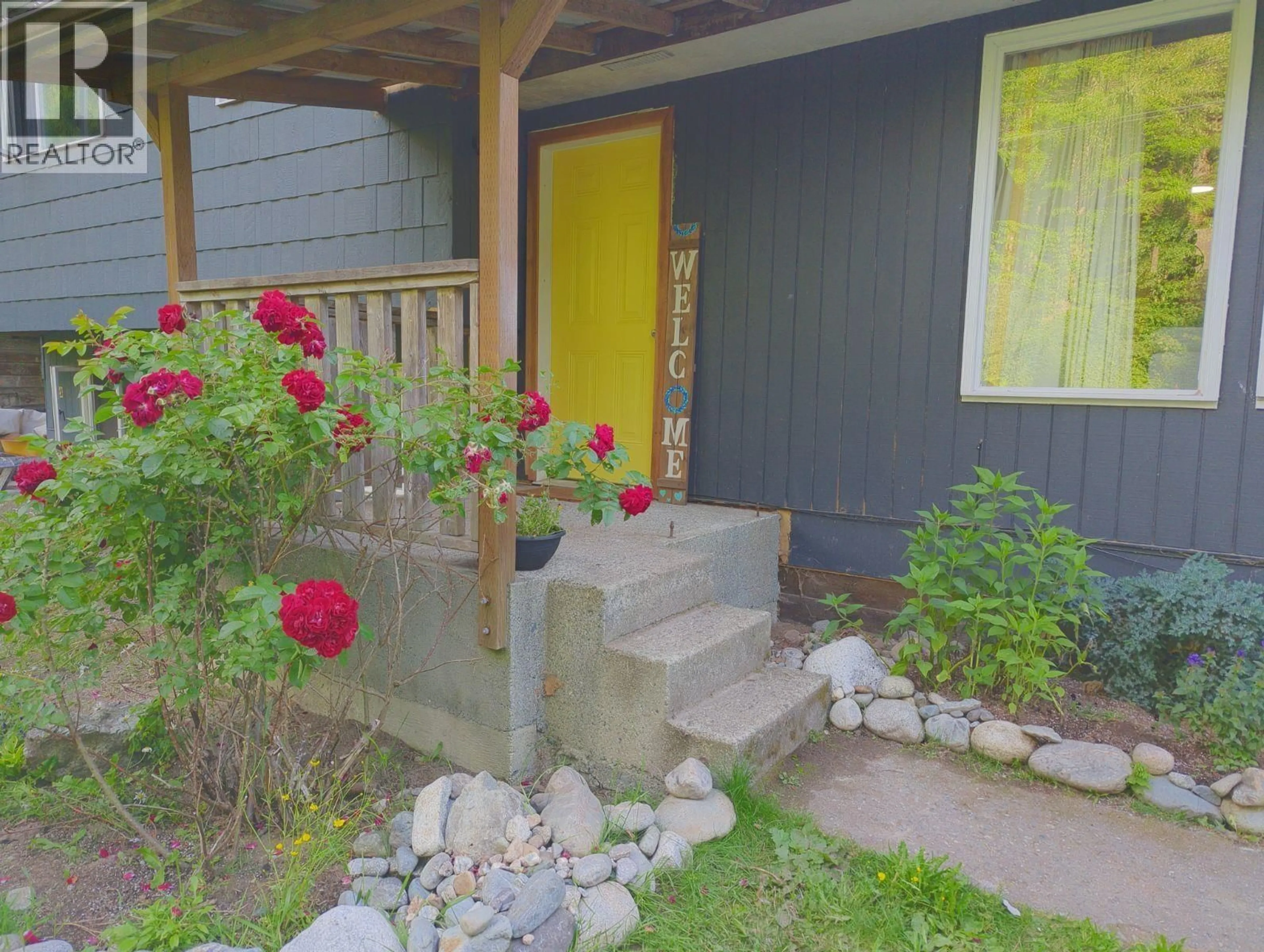 Indoor entryway for 2996 ALLISON ROAD, Hagensborg British Columbia V0T1H0
