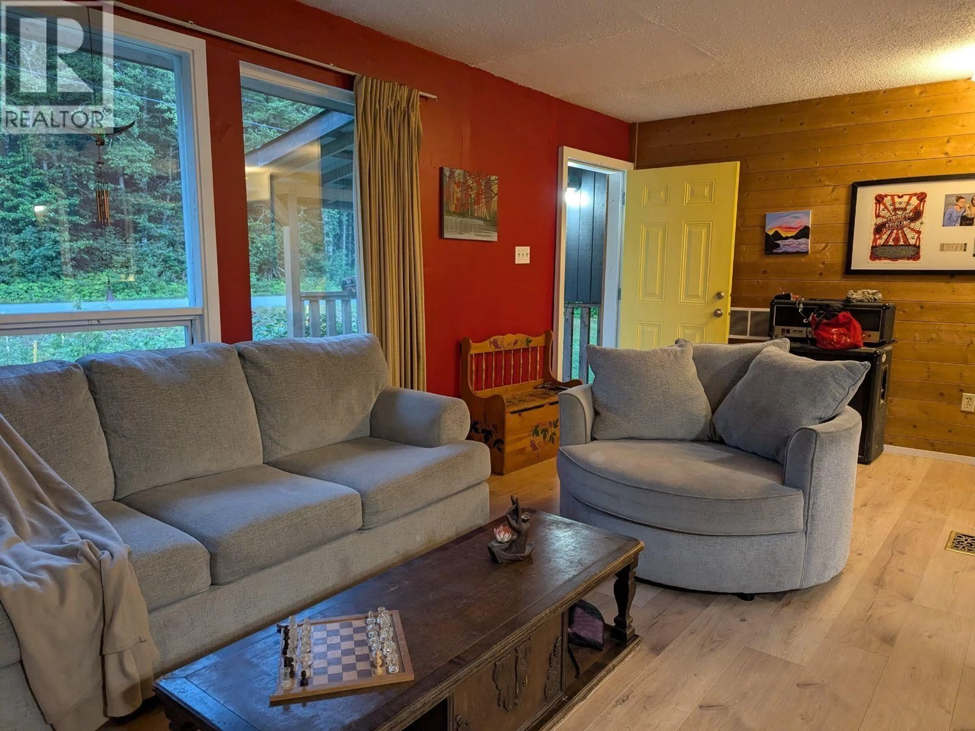 Living room with furniture, wood/laminate floor for 2996 ALLISON ROAD, Hagensborg British Columbia V0T1H0
