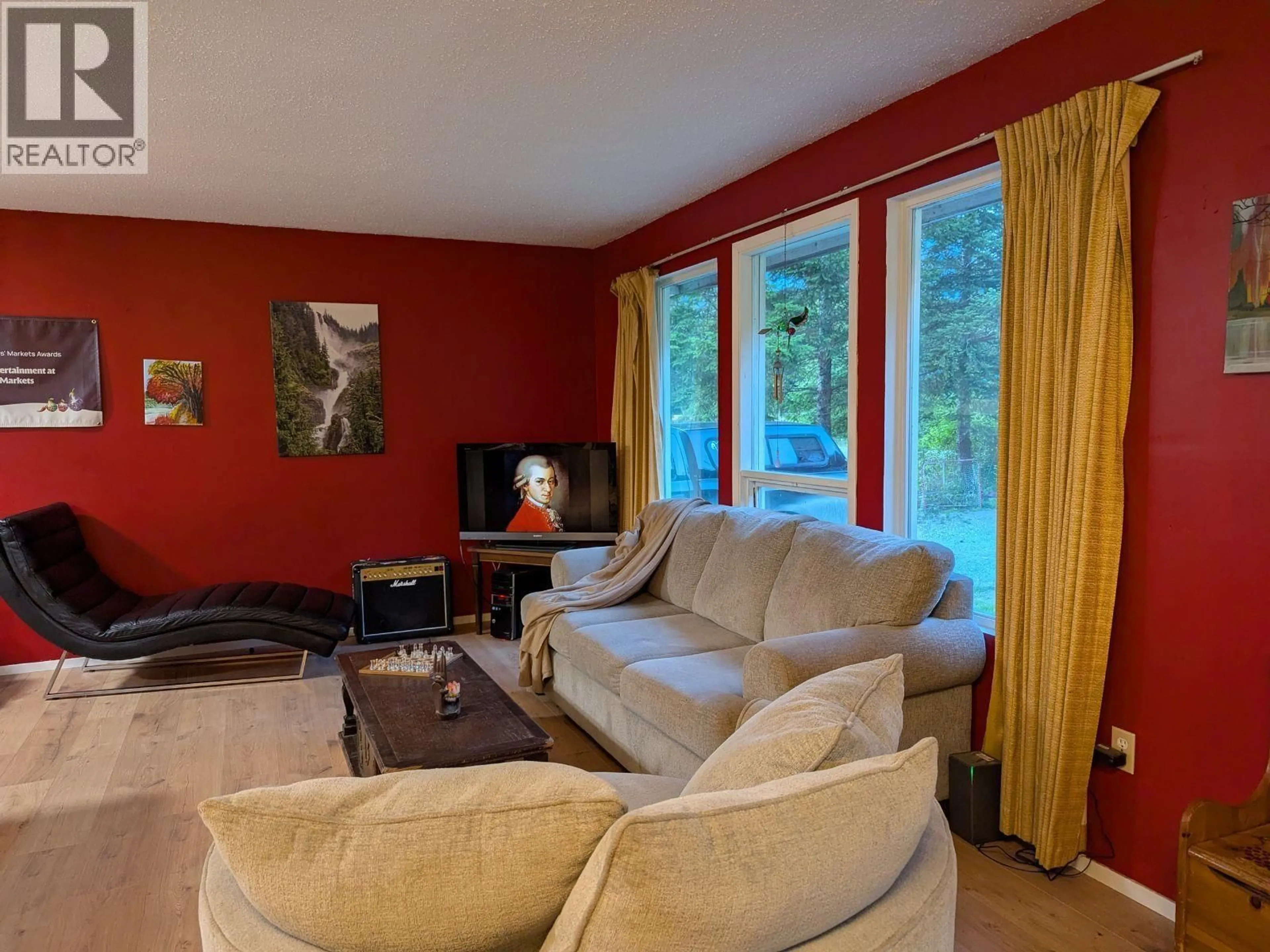 Living room with furniture, unknown for 2996 ALLISON ROAD, Hagensborg British Columbia V0T1H0