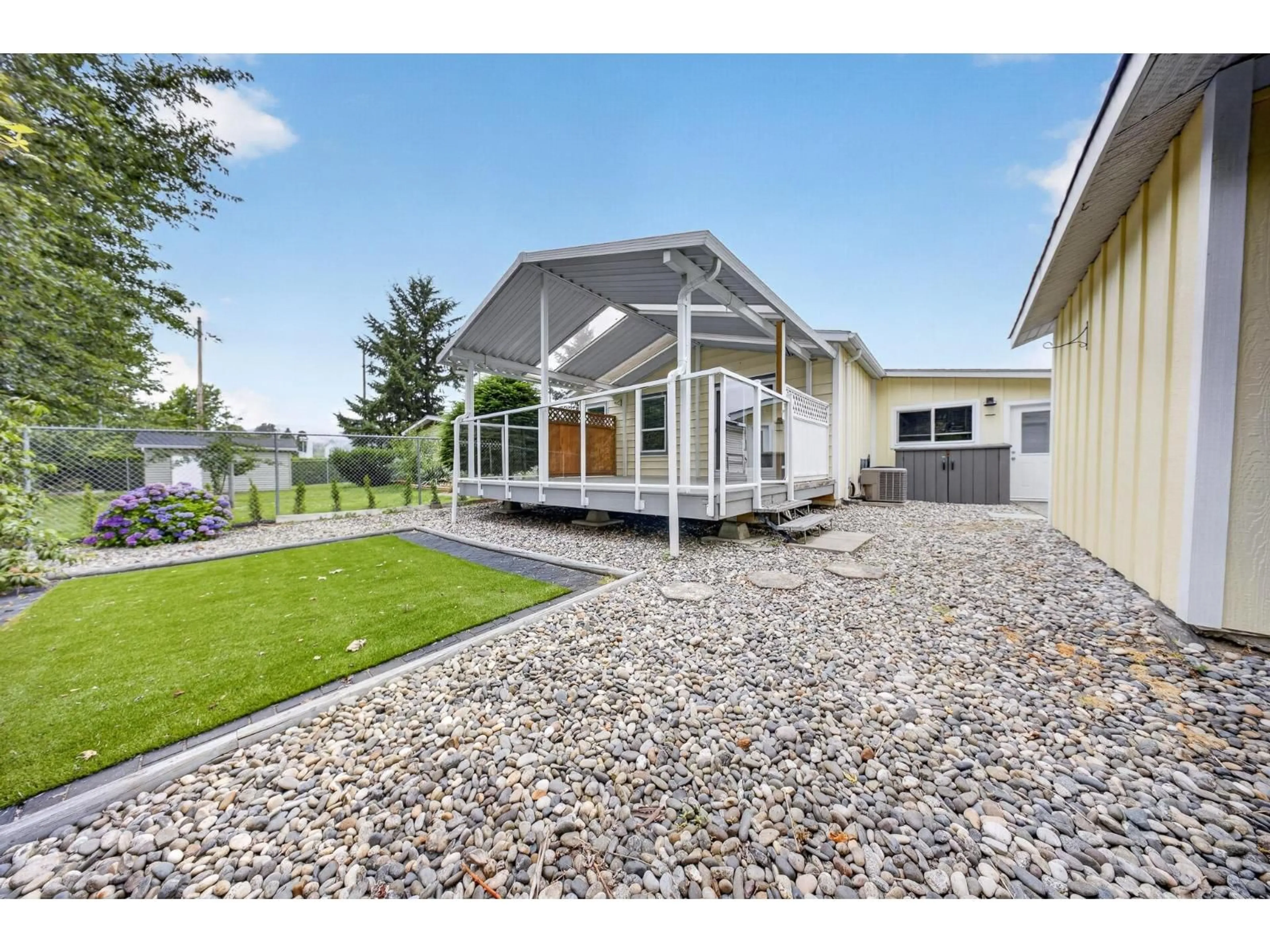 Home with vinyl exterior material, unknown for 167 - 9055 ASHWELL ROAD, Chilliwack British Columbia V2P7S6