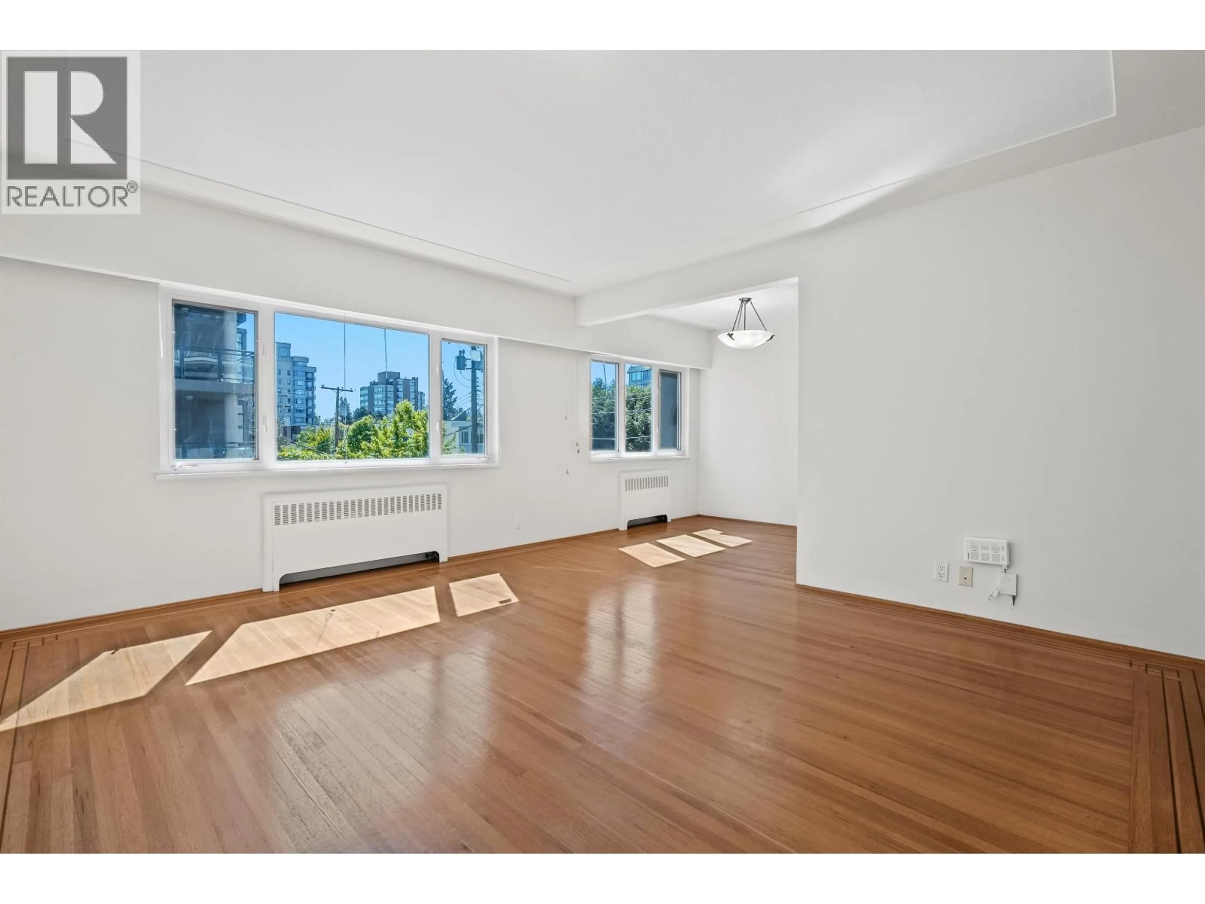 A pic of a room for 8 - 2296 39TH AVENUE, Vancouver British Columbia V6M1T9