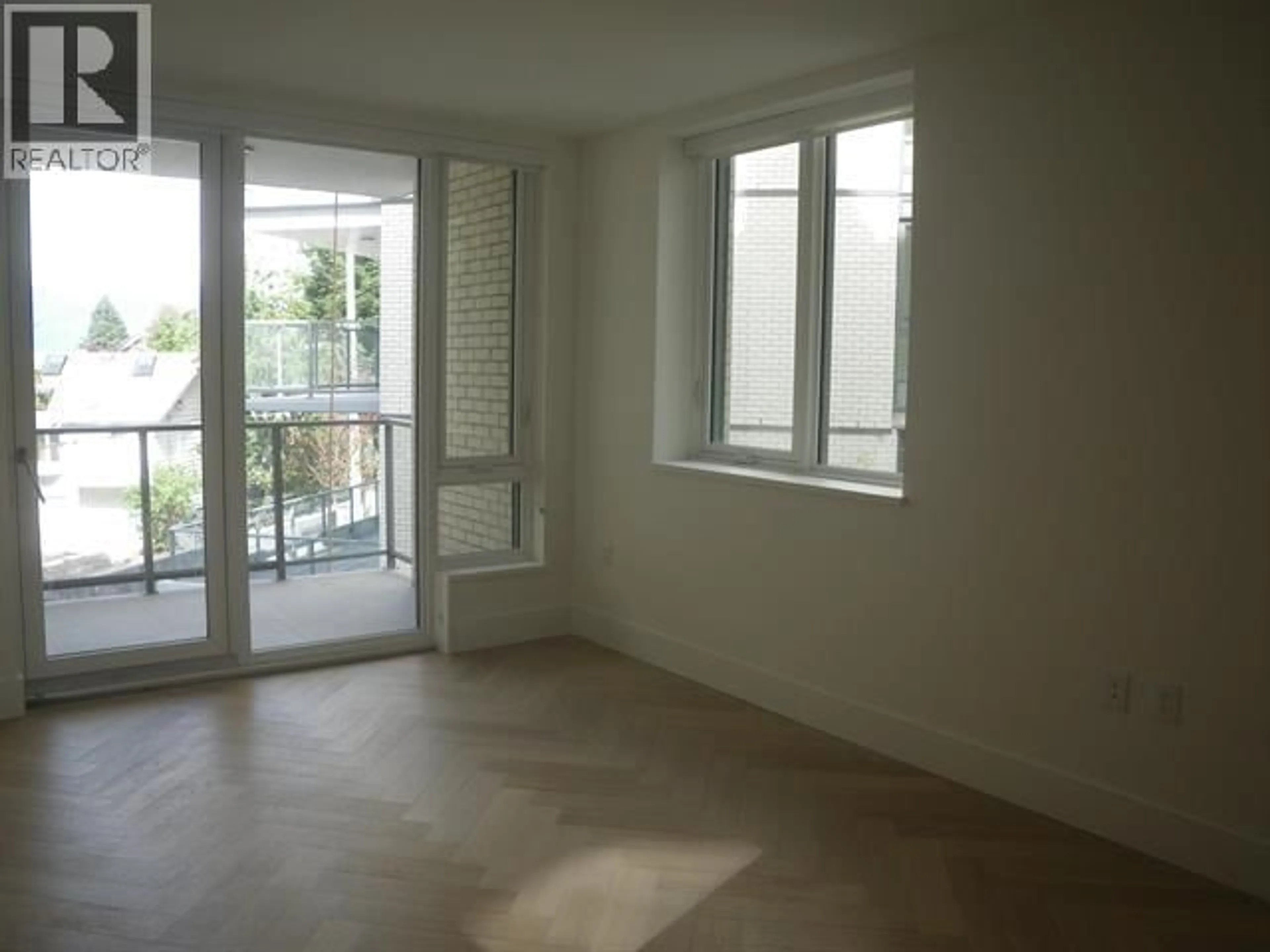 A pic of a room for 203 - 4685 CAMBIE STREET, Vancouver British Columbia V5Z0J7