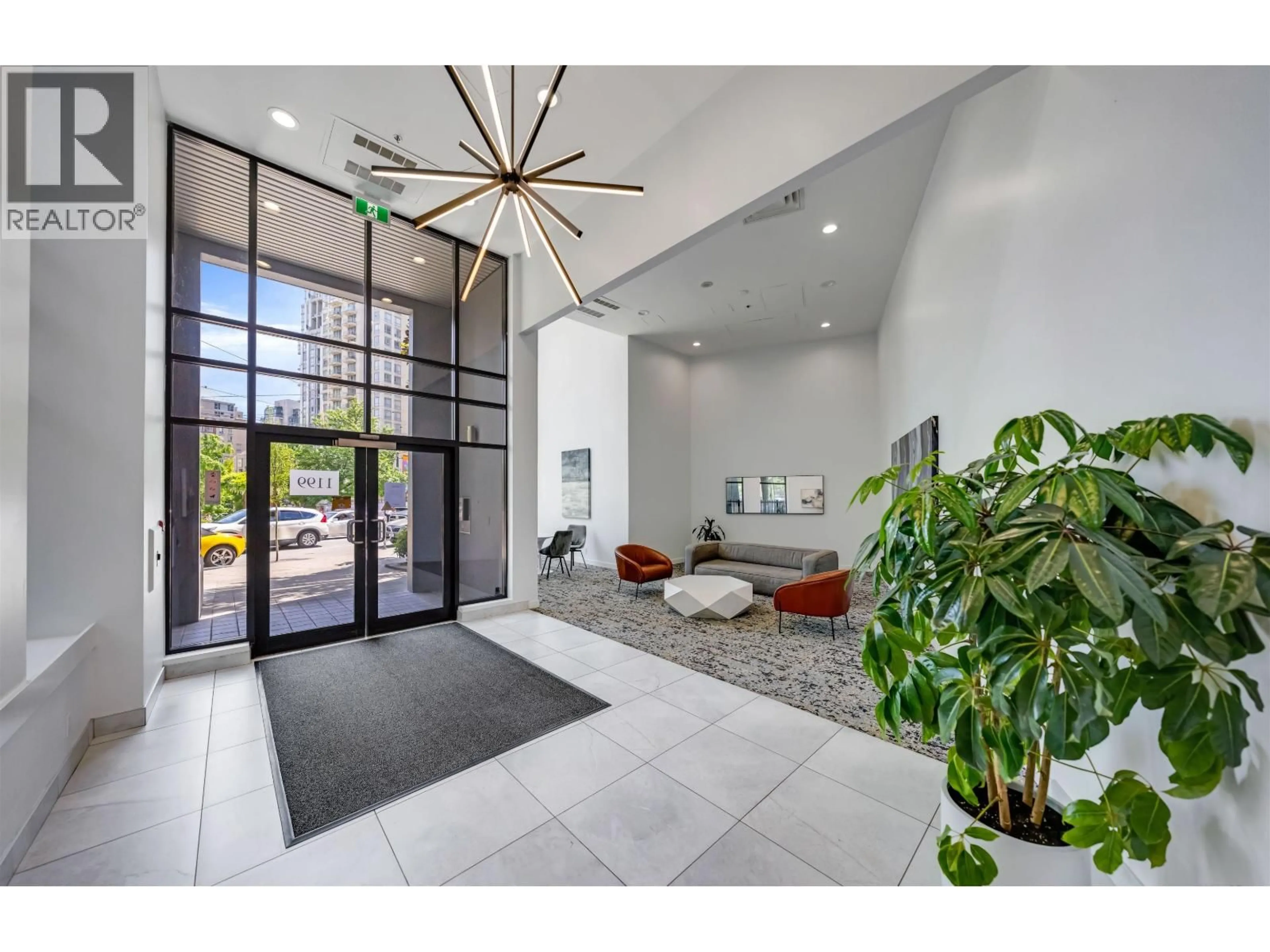 Indoor foyer for 2206 - 1199 SEYMOUR STREET, Vancouver British Columbia V6B1K3