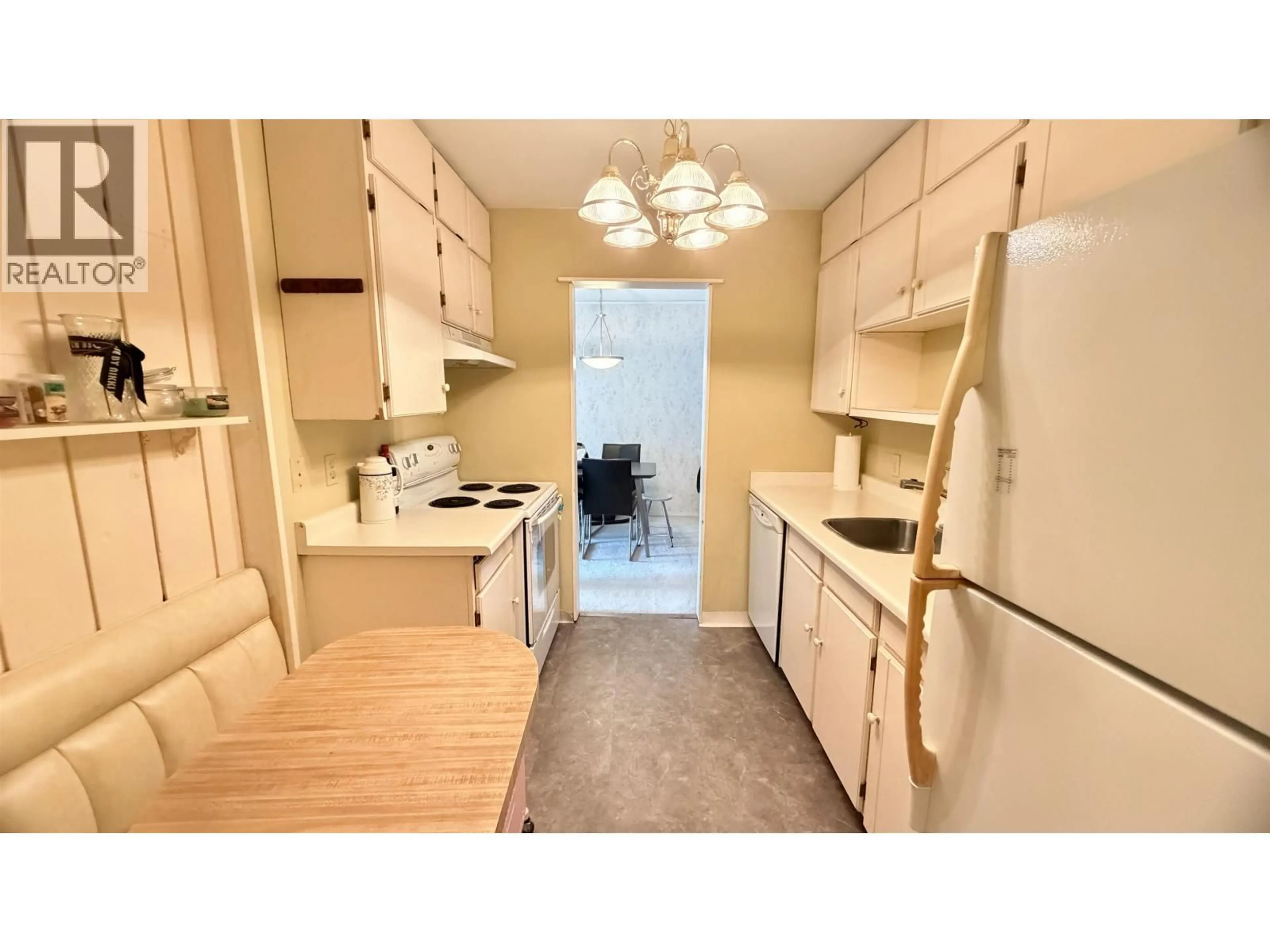 Standard kitchen, unknown for 315 - 8720 NO. 1 ROAD, Richmond British Columbia V7C4L5