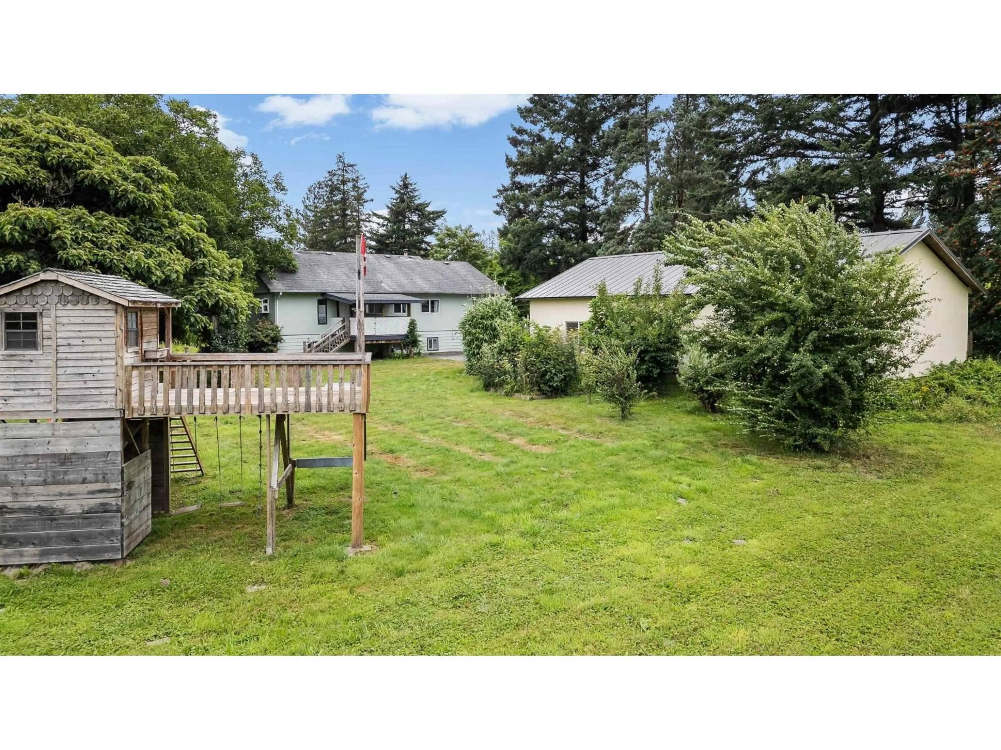 Patio, unknown for 41692 HARE AVENUE, Yarrow British Columbia V2R5E9