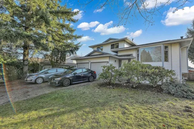 15662 91A AVENUE, Surrey 2