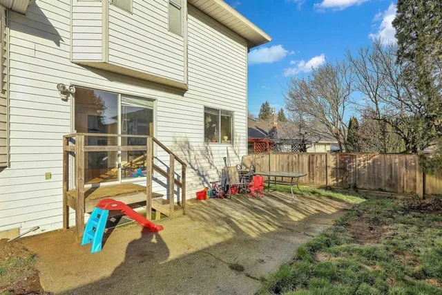 15662 91A AVENUE, Surrey 4