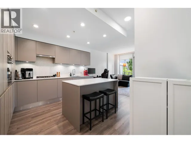 202 - 3809 EVERGREEN PLACE, Burnaby 3