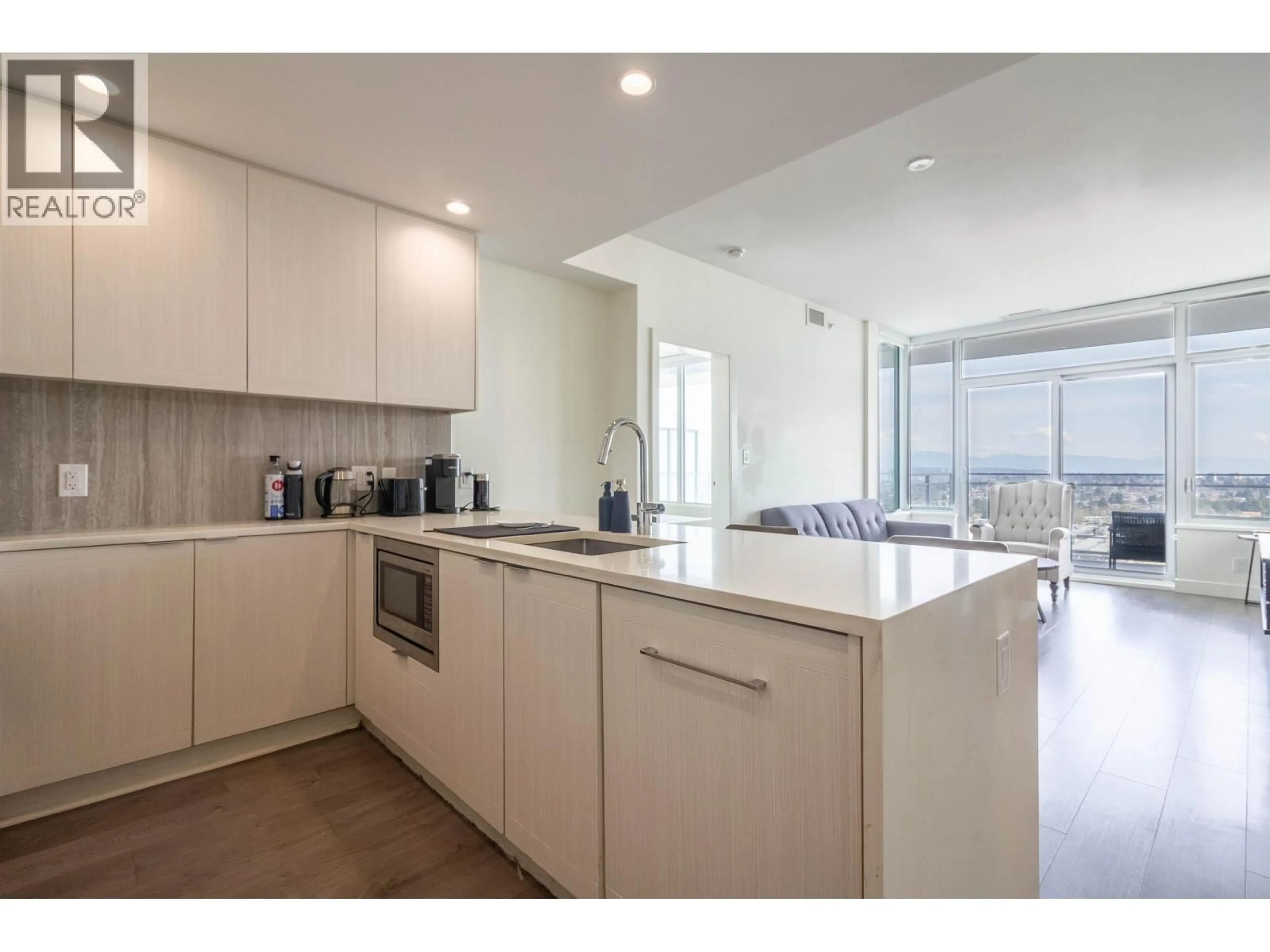 Open concept kitchen, unknown for 1803 - 5051 IMPERIAL STREET, Burnaby British Columbia V5J0J3
