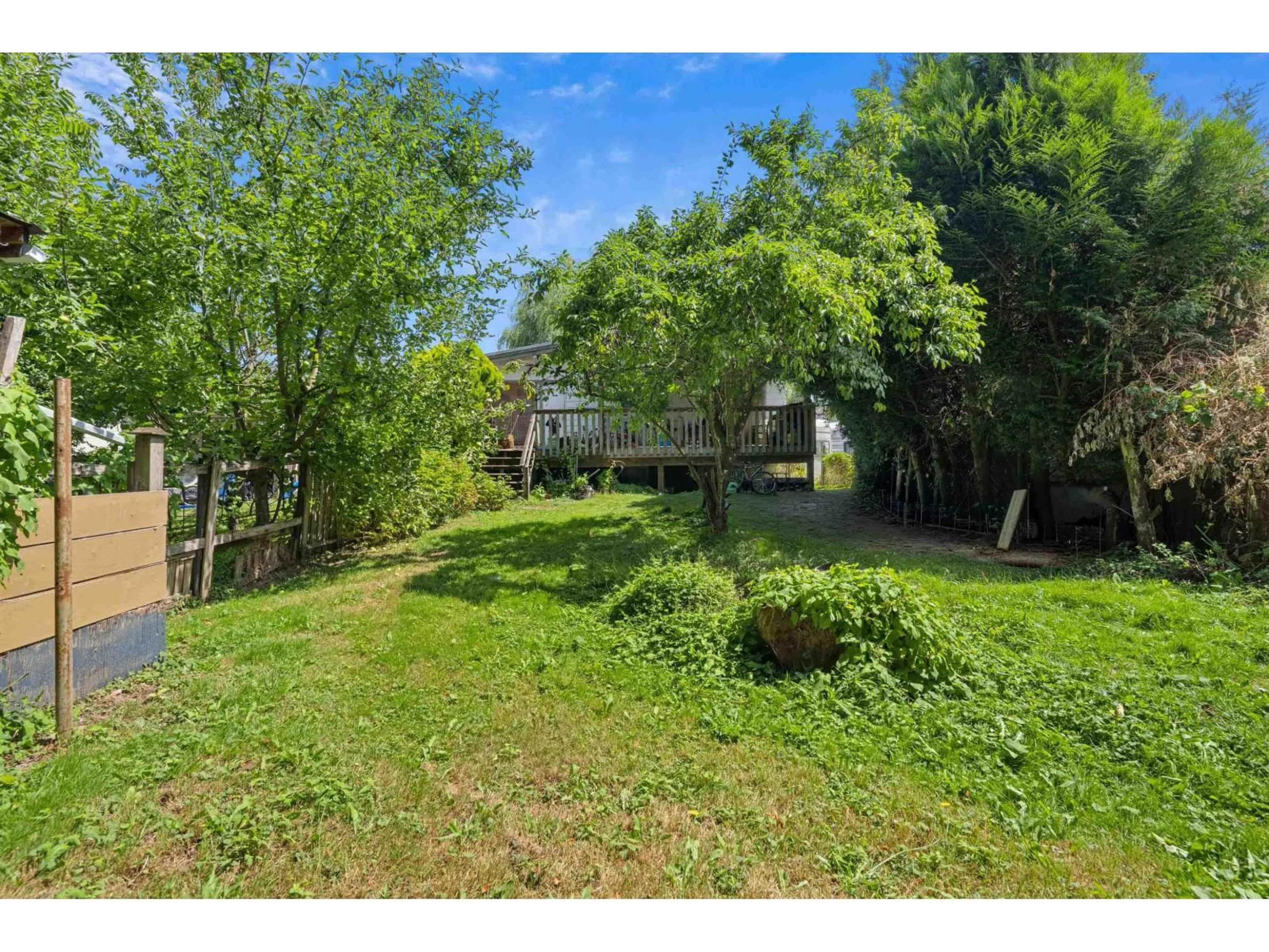 A pic from outside/outdoor area/front of a property/back of a property/a pic from drone, forest/trees view for 9521 ROBSON STREET, Chilliwack British Columbia V2P4E4