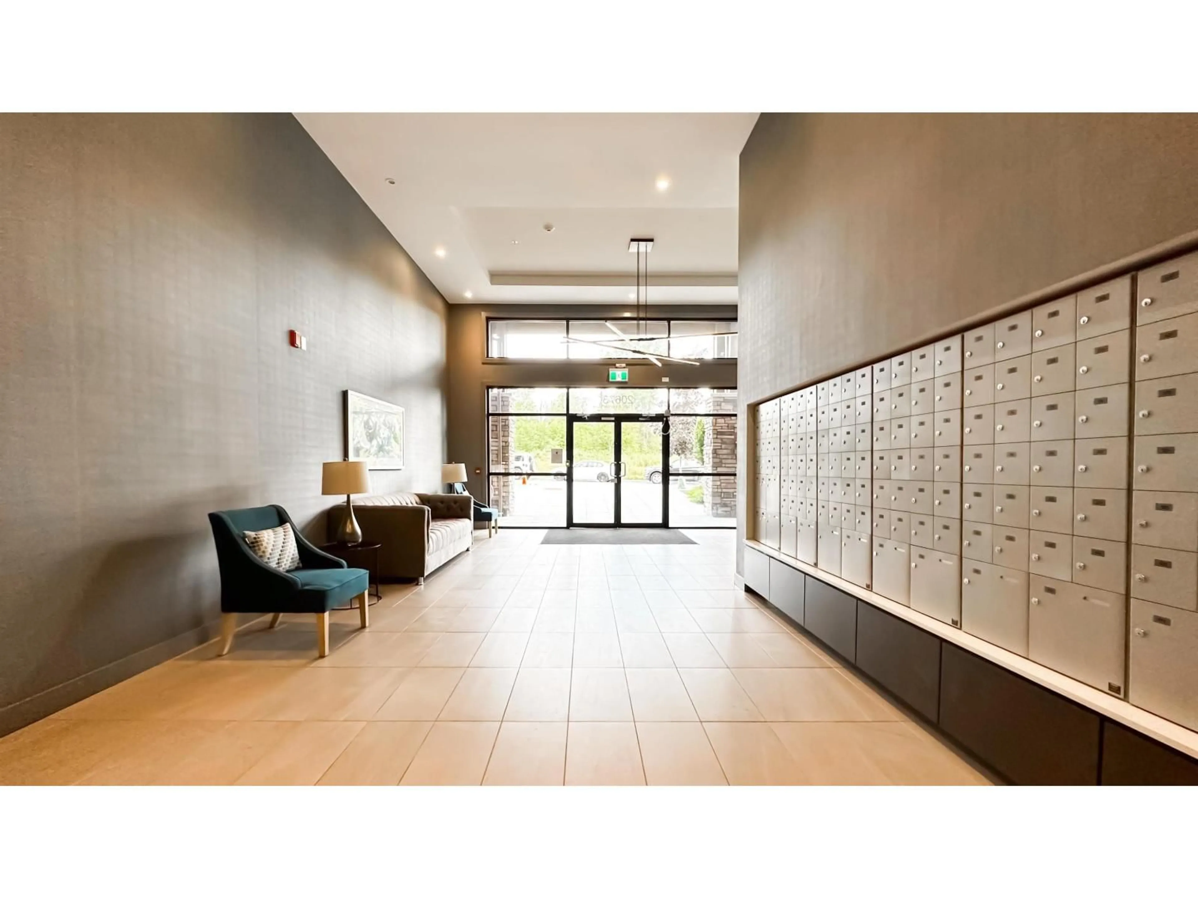 Indoor foyer for 317 - 20673 78 AVENUE, Langley British Columbia V2Y3K1