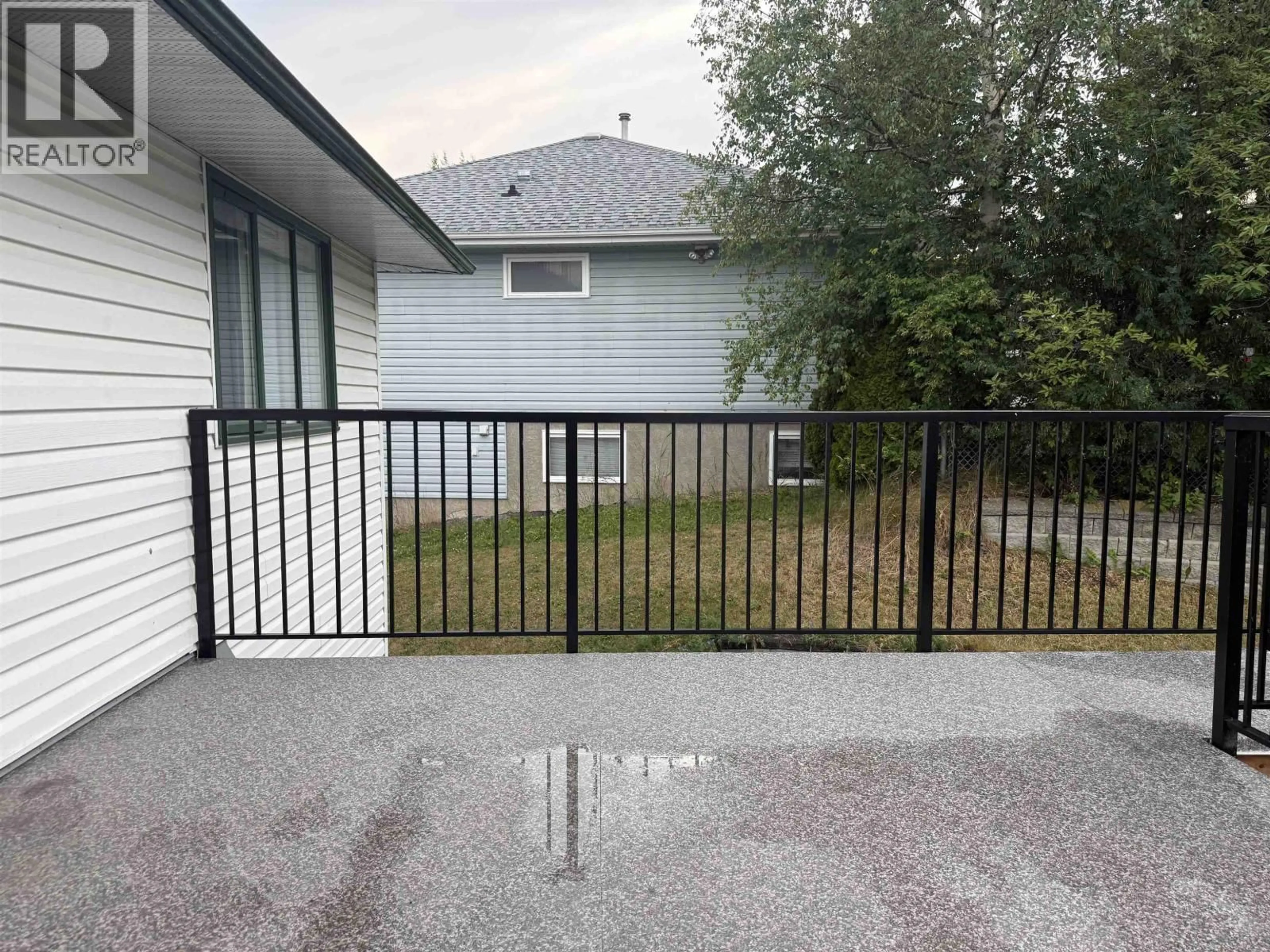 Patio, street for 4396 FOSTER ROAD, Prince George British Columbia V2N5H9