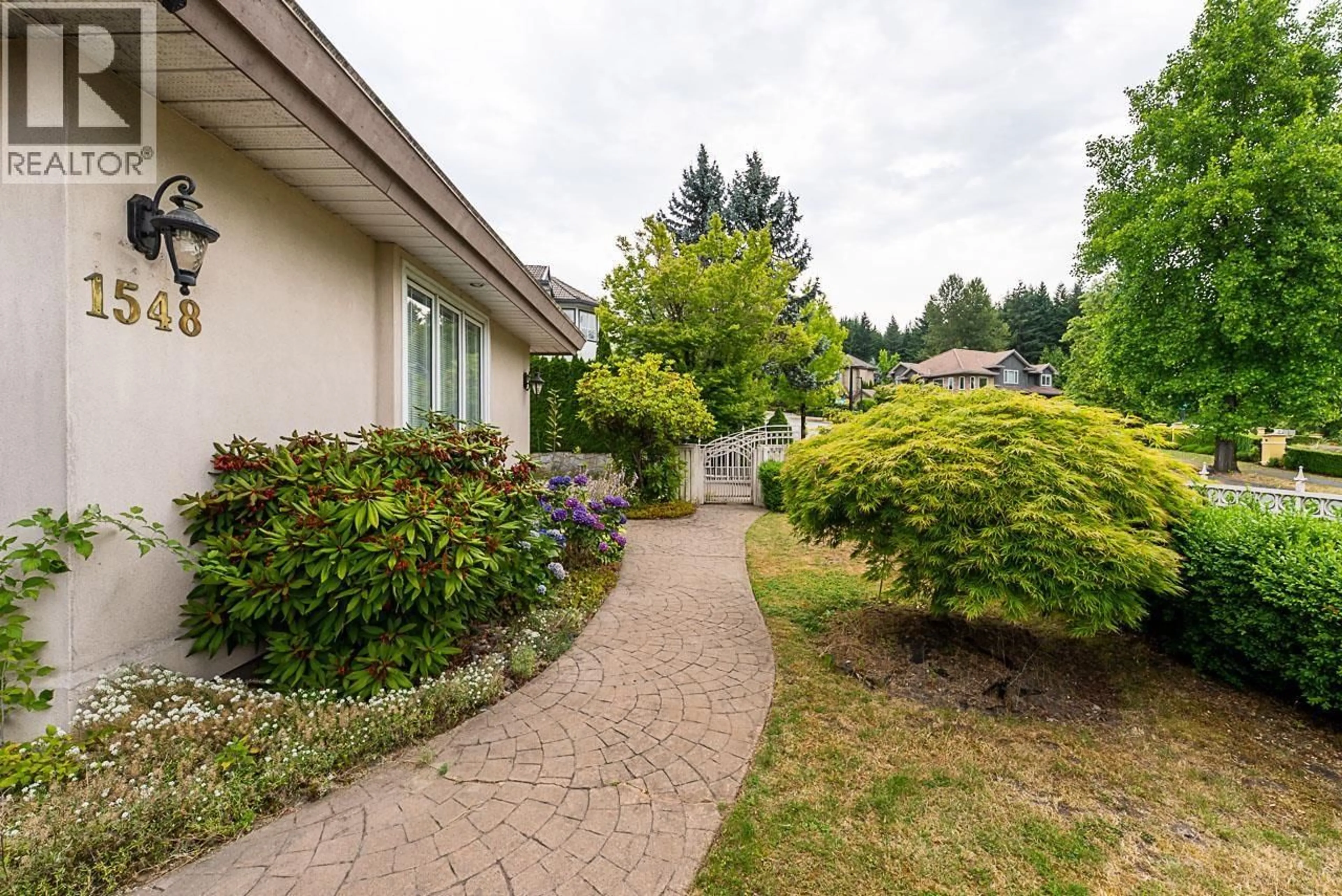 Patio, unknown for 1548 PARKWAY BOULEVARD, Coquitlam British Columbia V3E2Y5